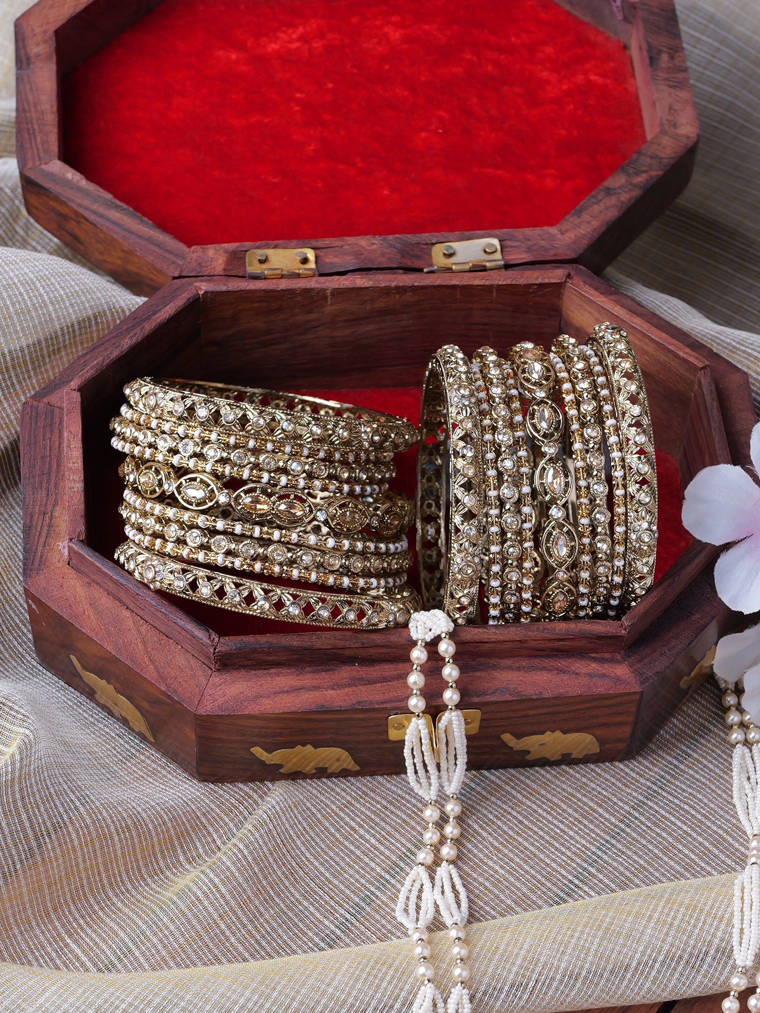 Samika Bangle Set in Antique Gold