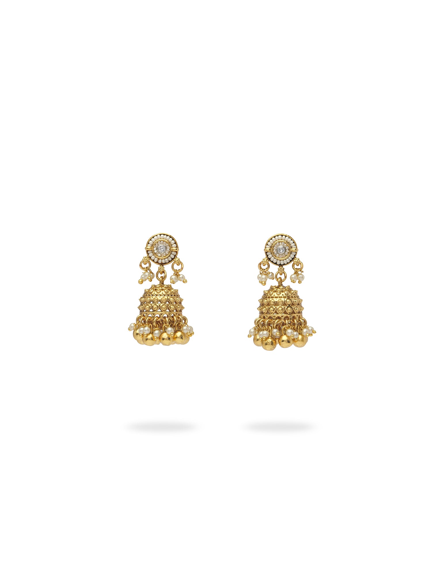 Samitha Kundan Necklace Set in White and Pearl
