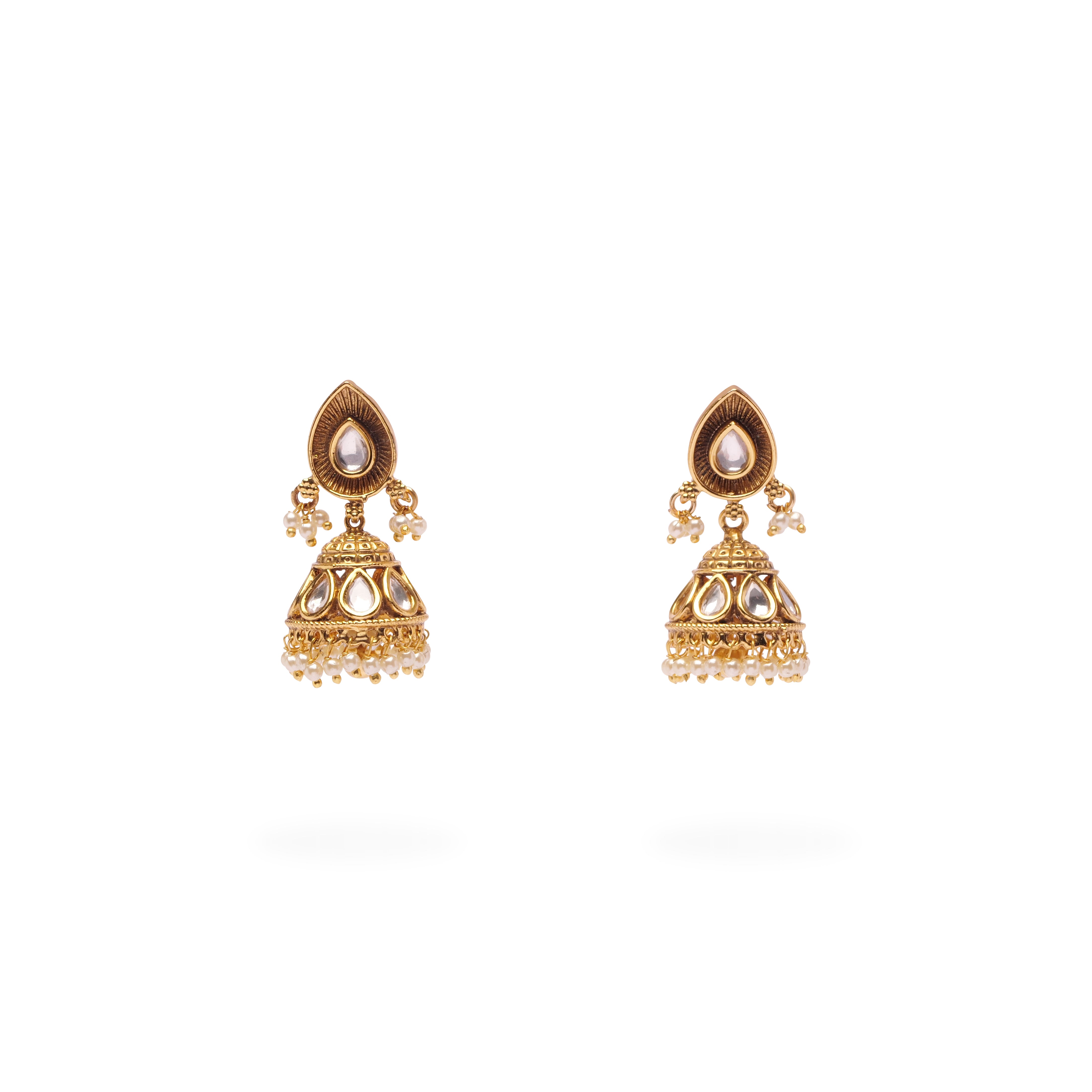 Samiya Kundan Necklace Set in White
