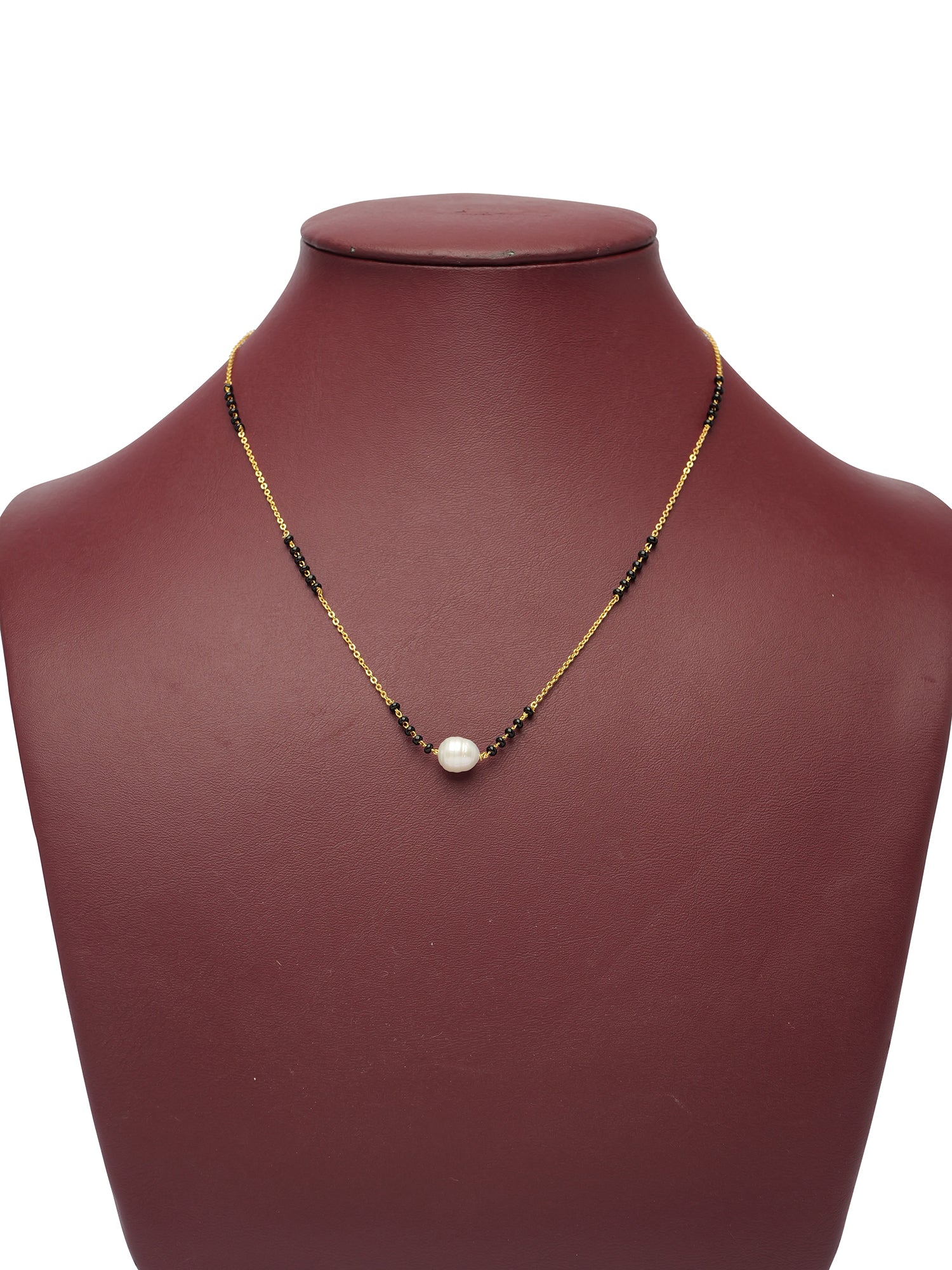 Shaina Beaded Peal Chain in Gold