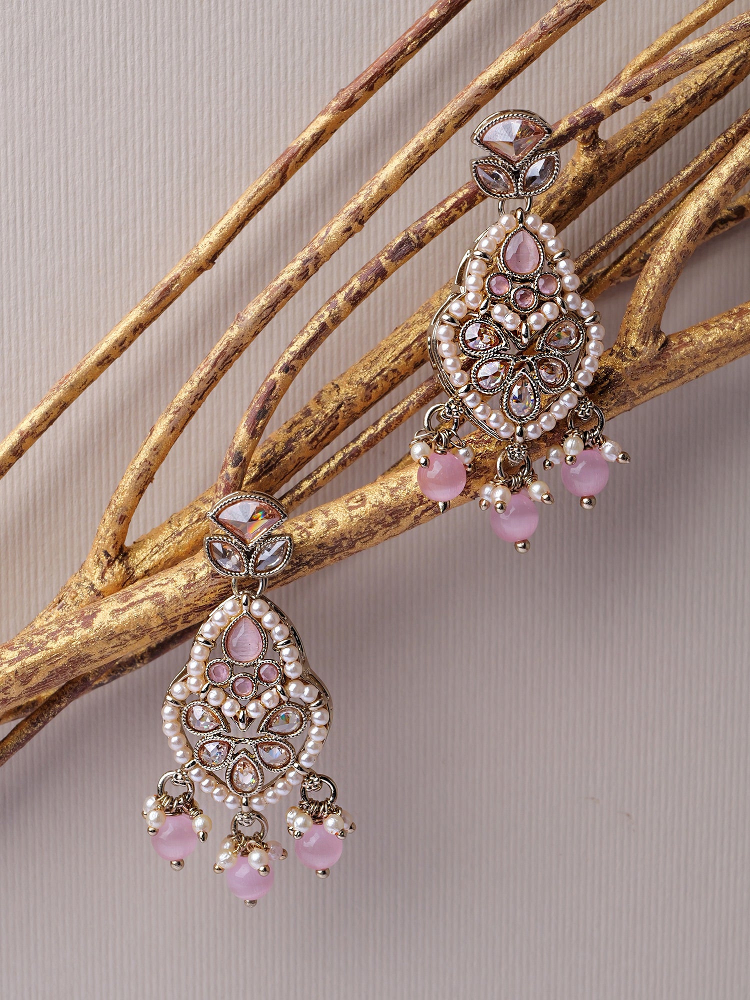 Shalina Pearl Earrings in Light Pink