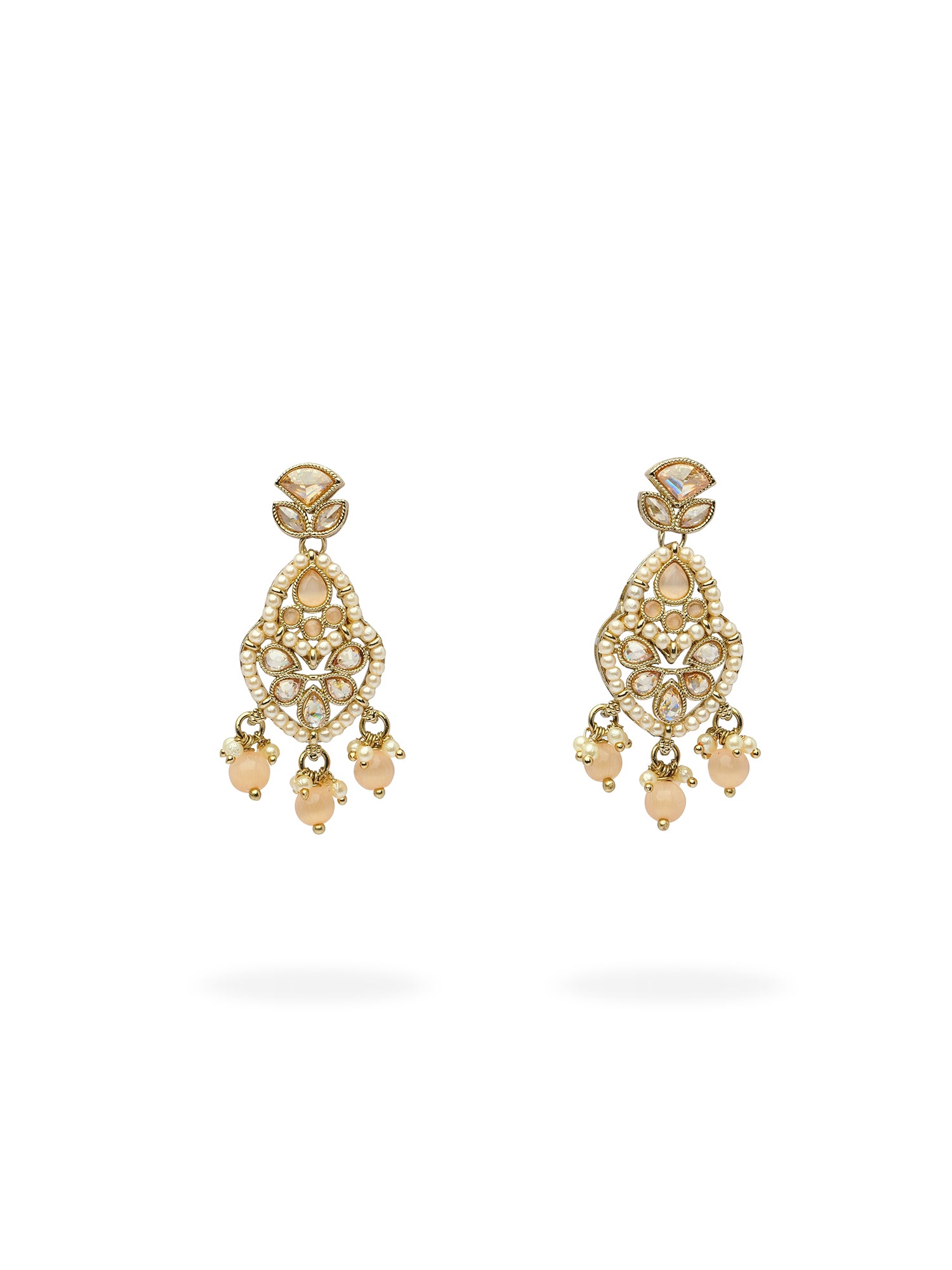 Shalina Pearl Earrings in Peach
