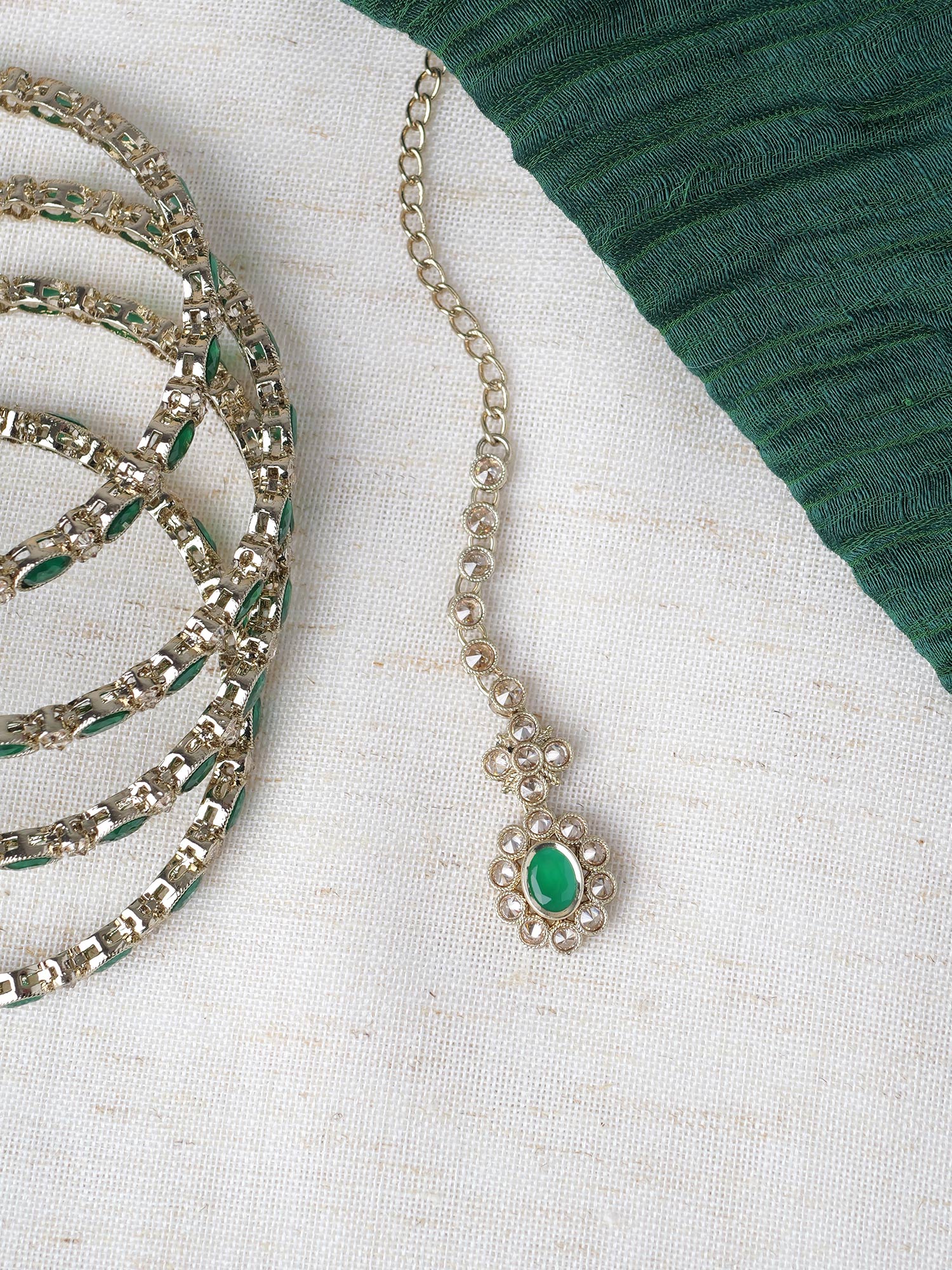 Shruti Maang Tikka in Green