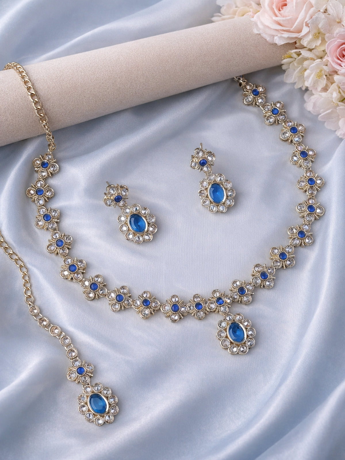 Shruti Necklace Set in Blue