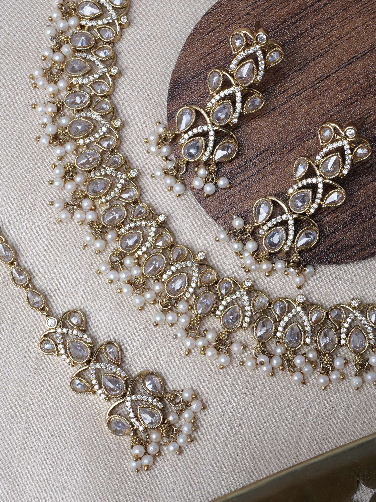 Sneha Necklace Set in White