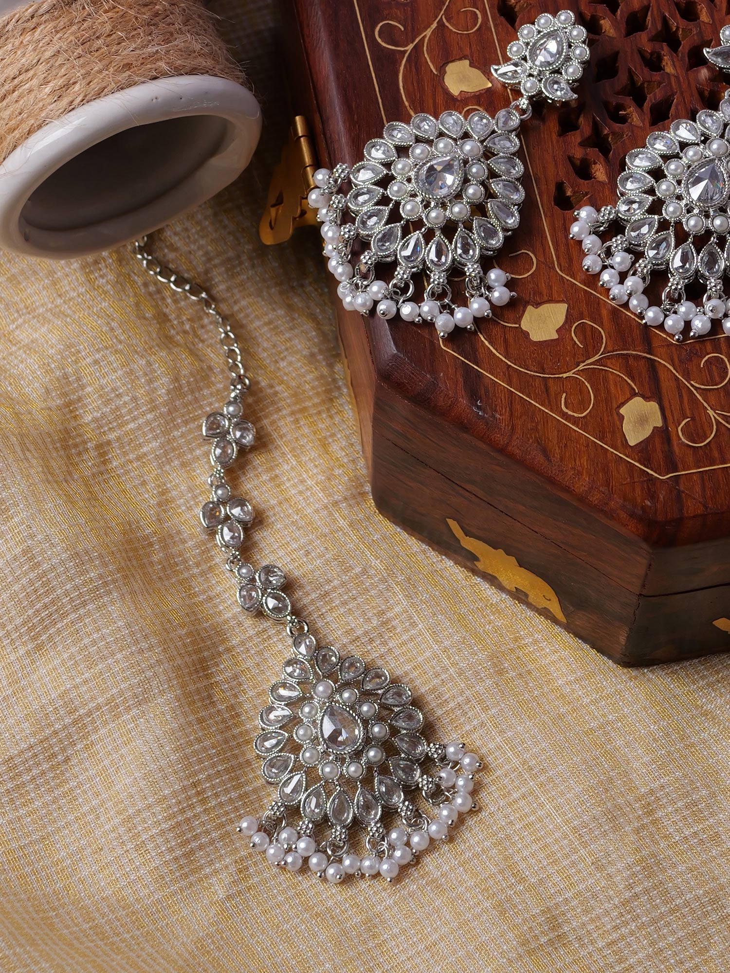 Soraya Maang Tikka in Rhodium