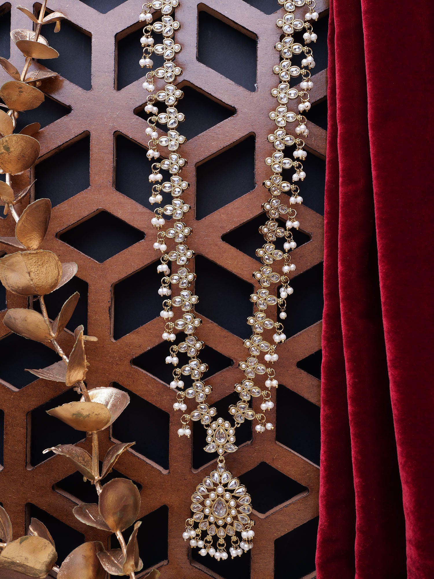 Soraya Rani Haar in Pearl and White