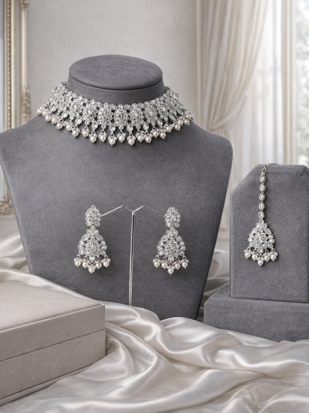 Suhani Necklace Set in Rhodium