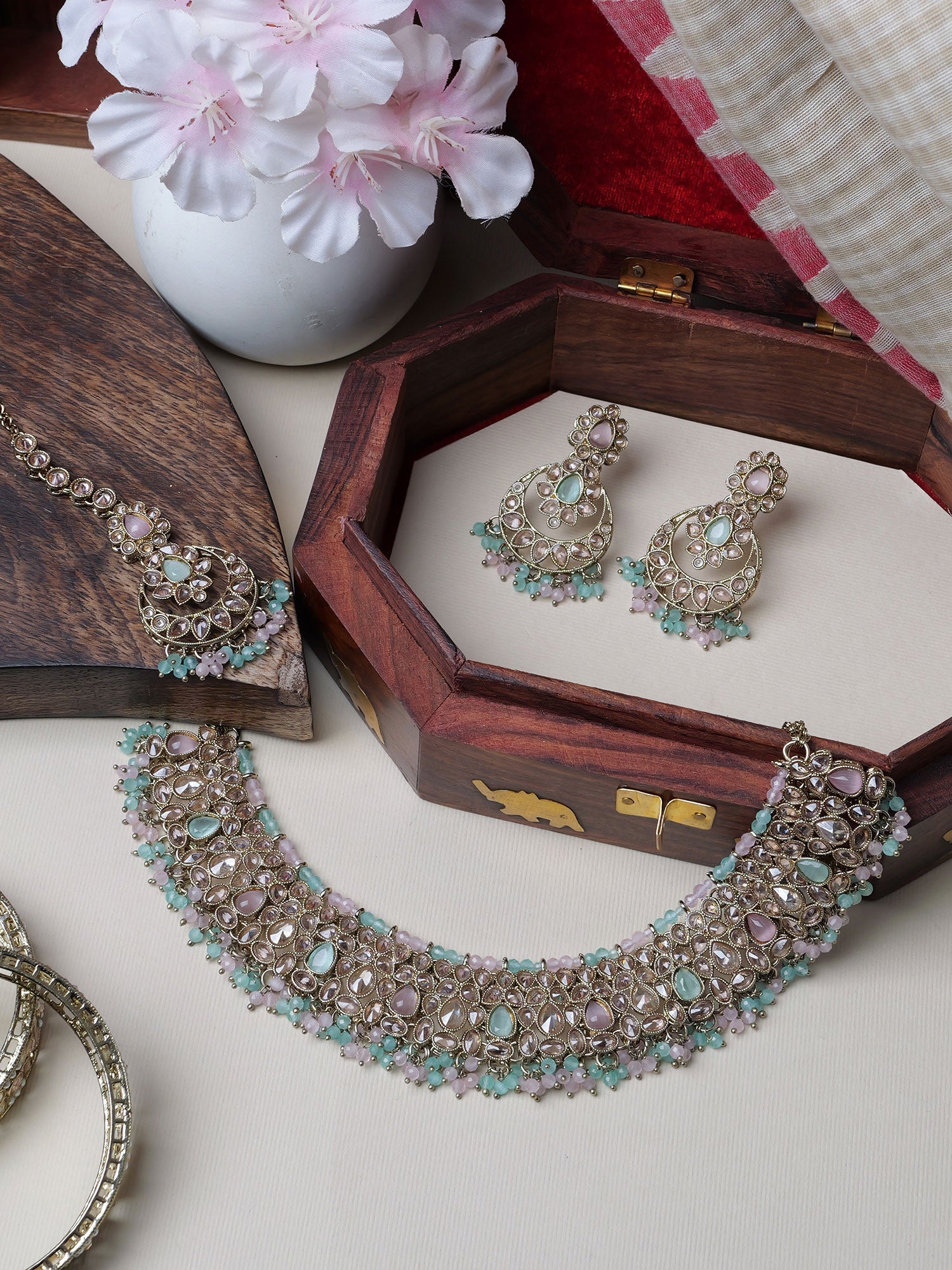 Sukhmani Cluster Necklace Set in Blue and Pink
