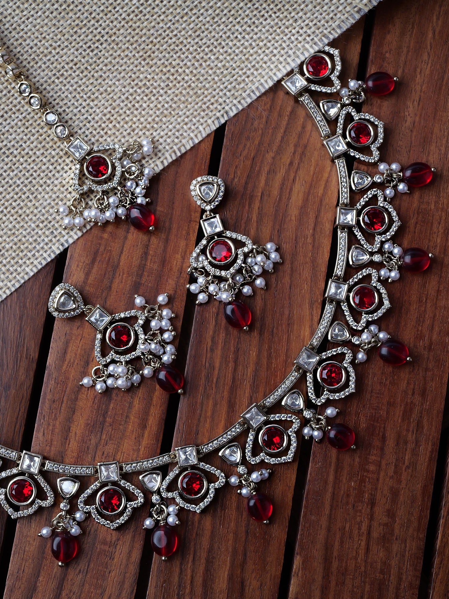 Supriya Kundan Necklace Set in Maroon
