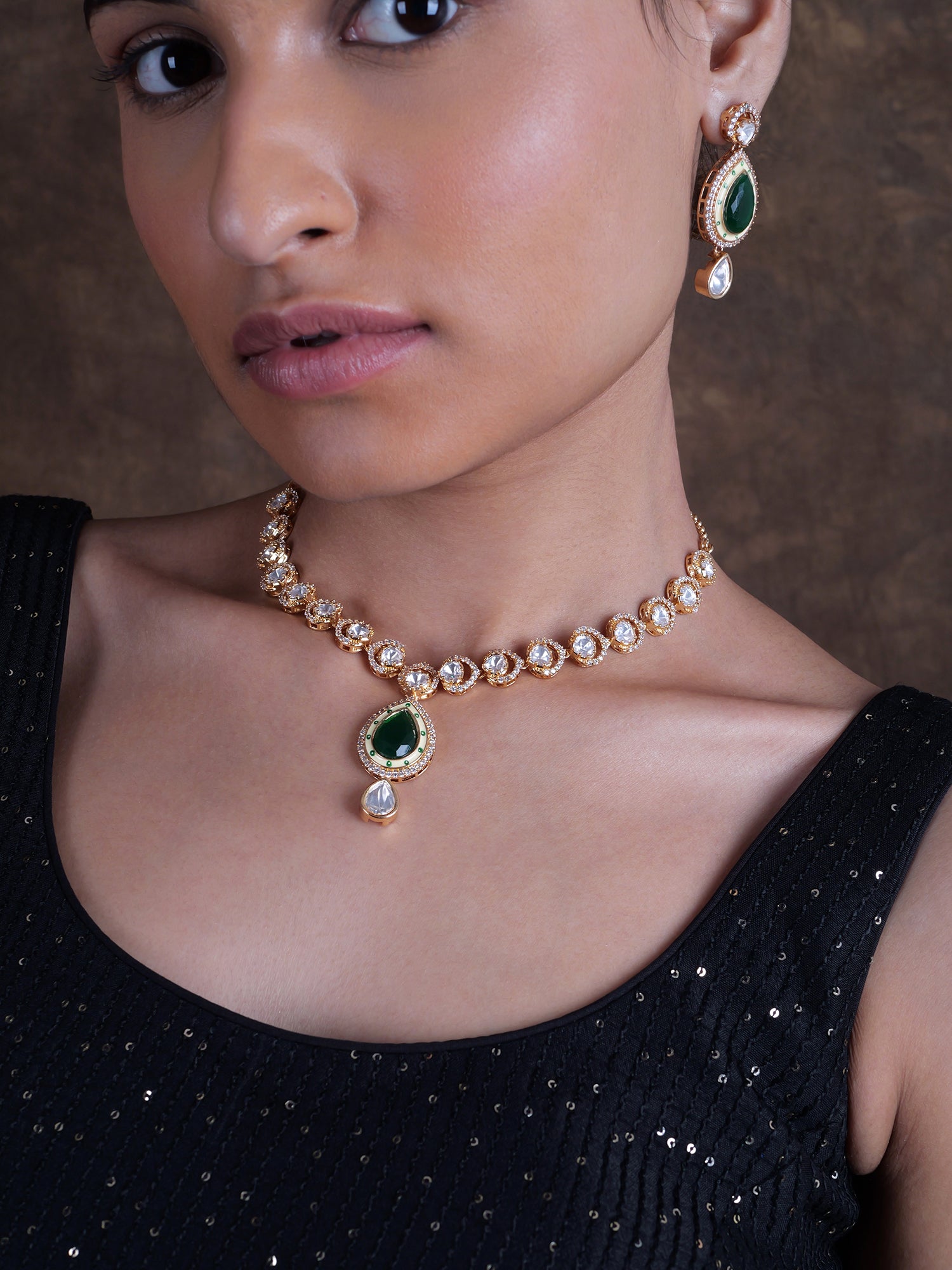 Tamana Kundan Necklace Set in Green