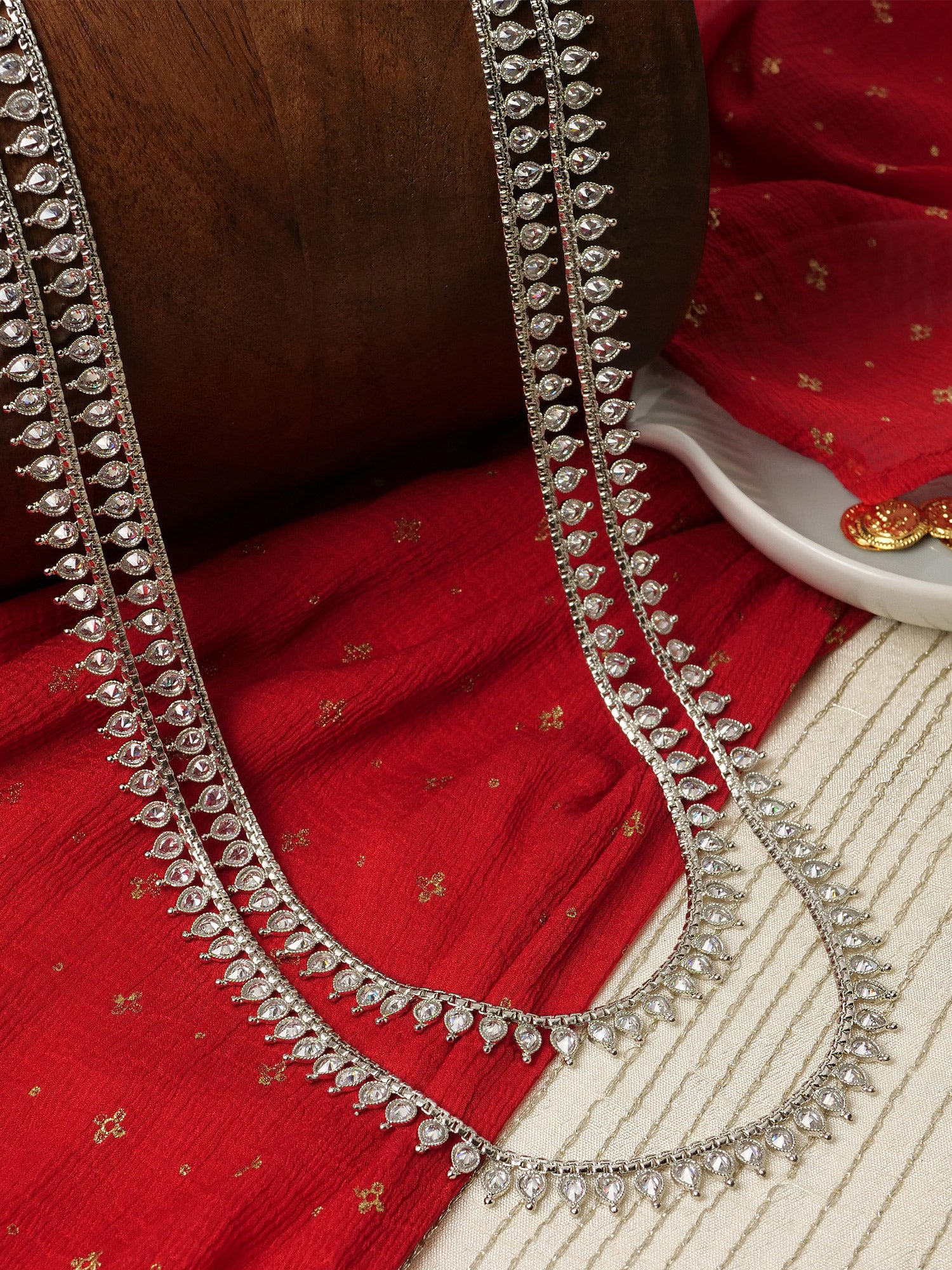 Teardrop Double Layer Rani Haar in Rhodium