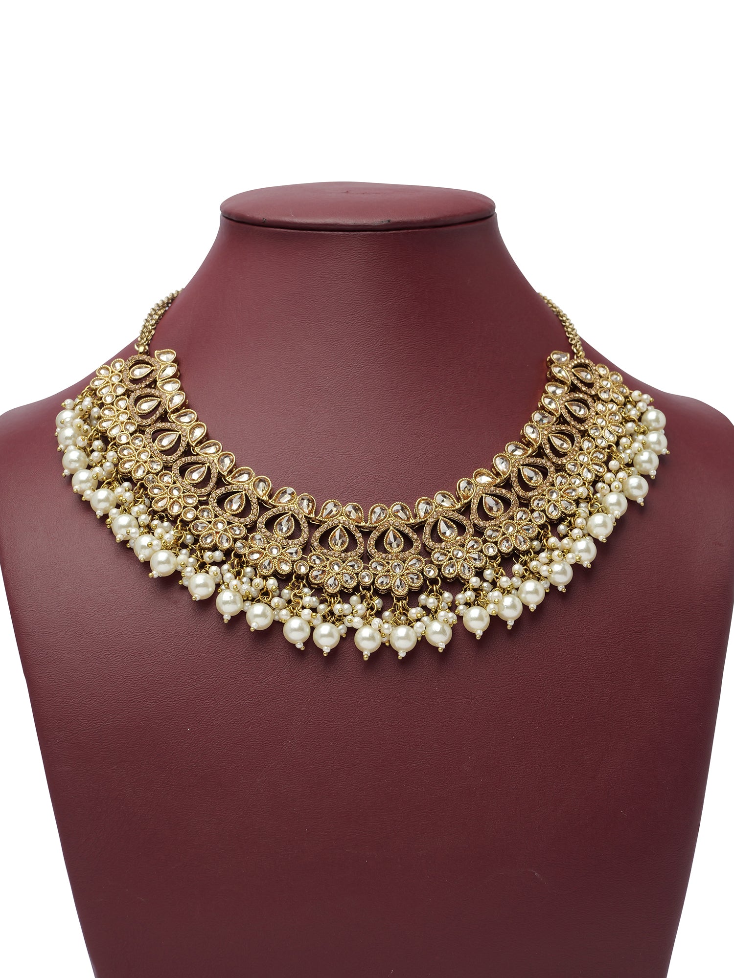 Vandana Necklace Set in Pearl and Champagne