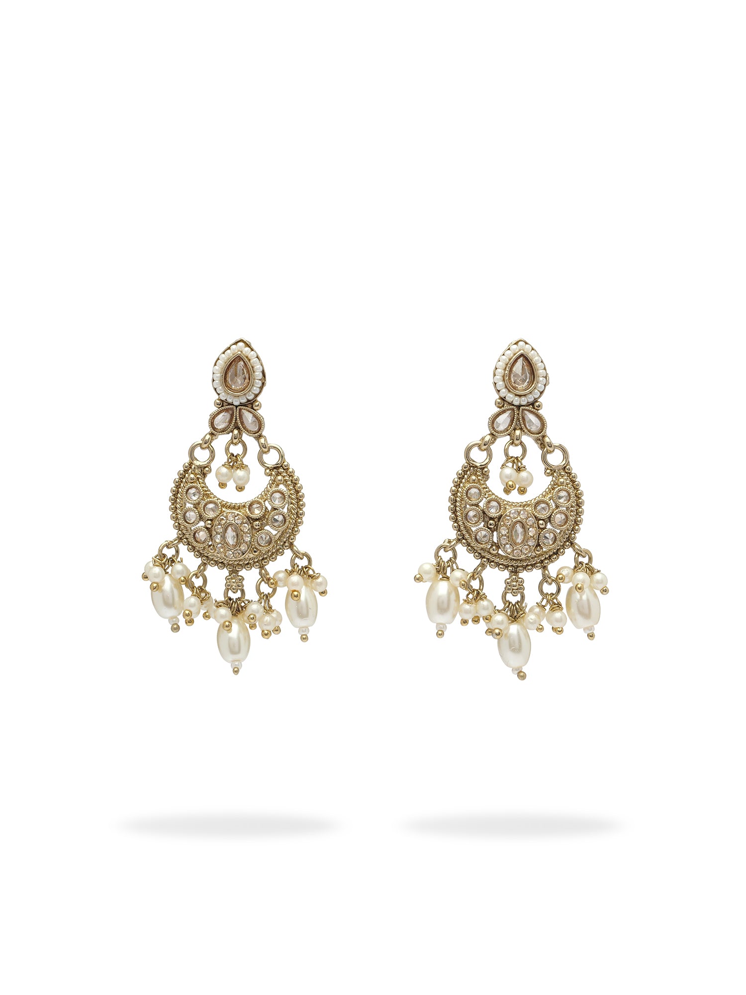 Vedika Pearl Necklace Set in Champagne