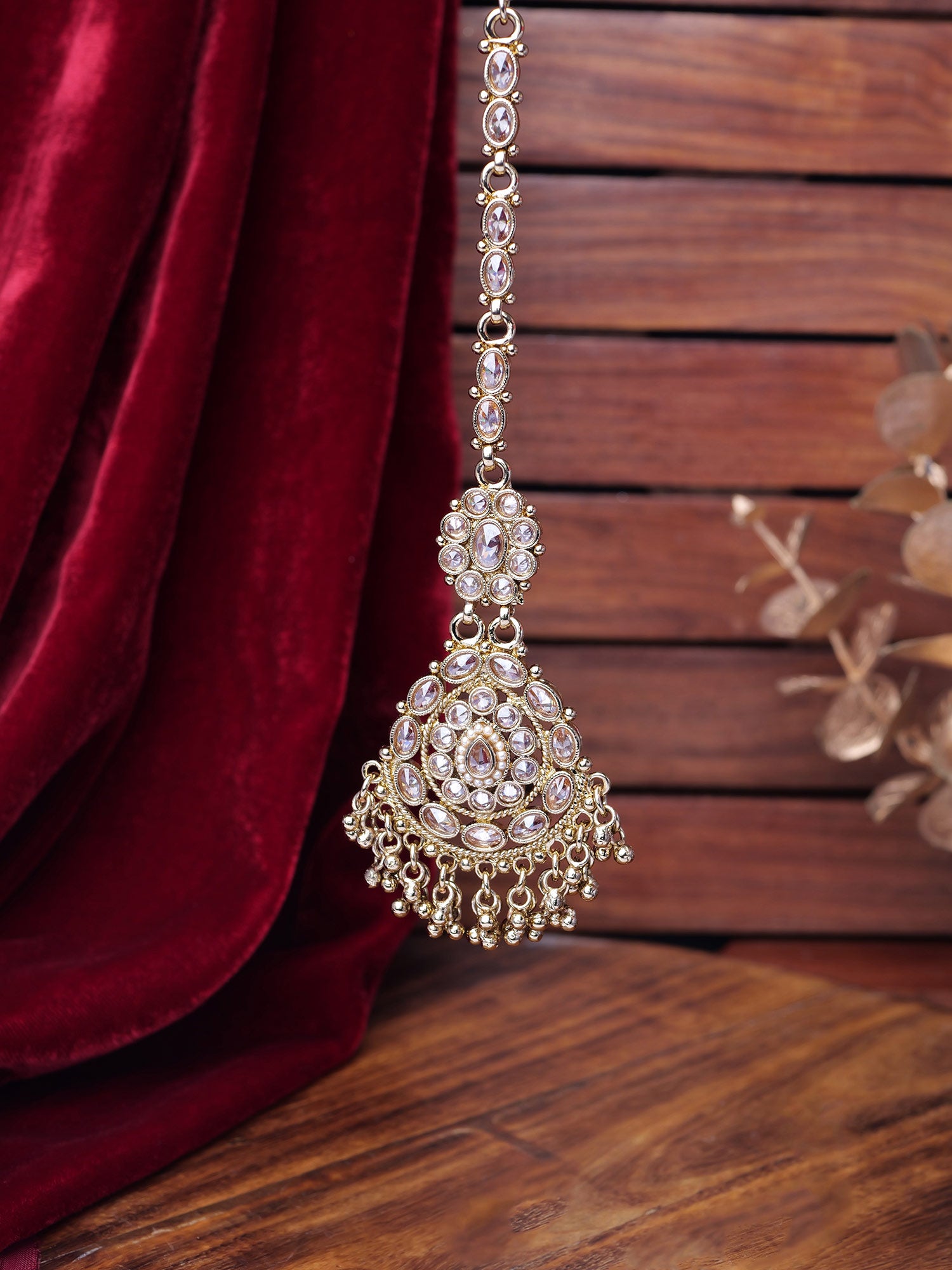 Veera Maang Tikka in Antique Gold