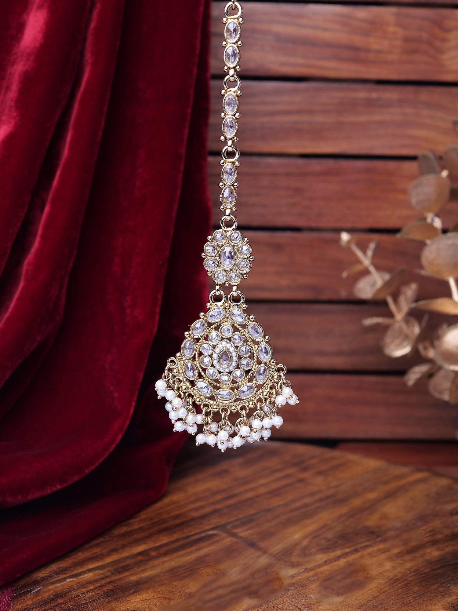 Veera Maang Tikka in White