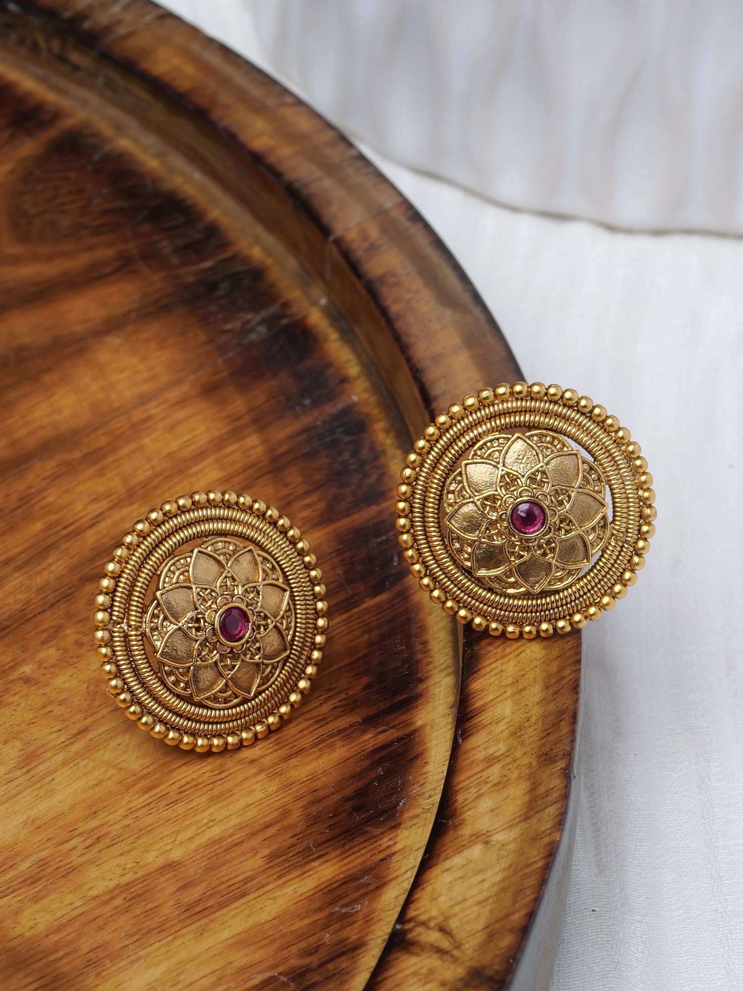 Vidya Classic Stud Earrings in Ruby