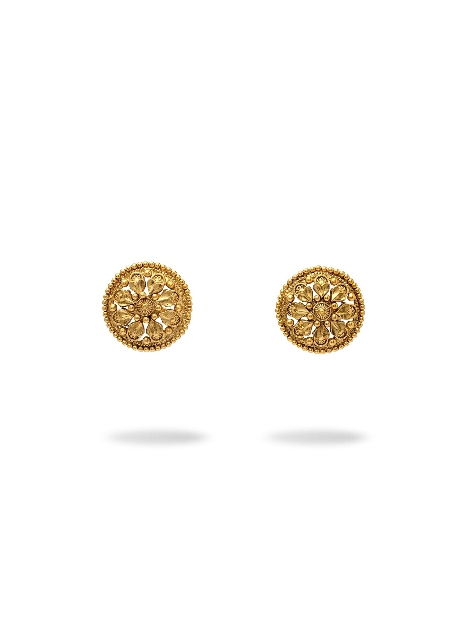 Vidya Classic Stud Earrings in Champagne