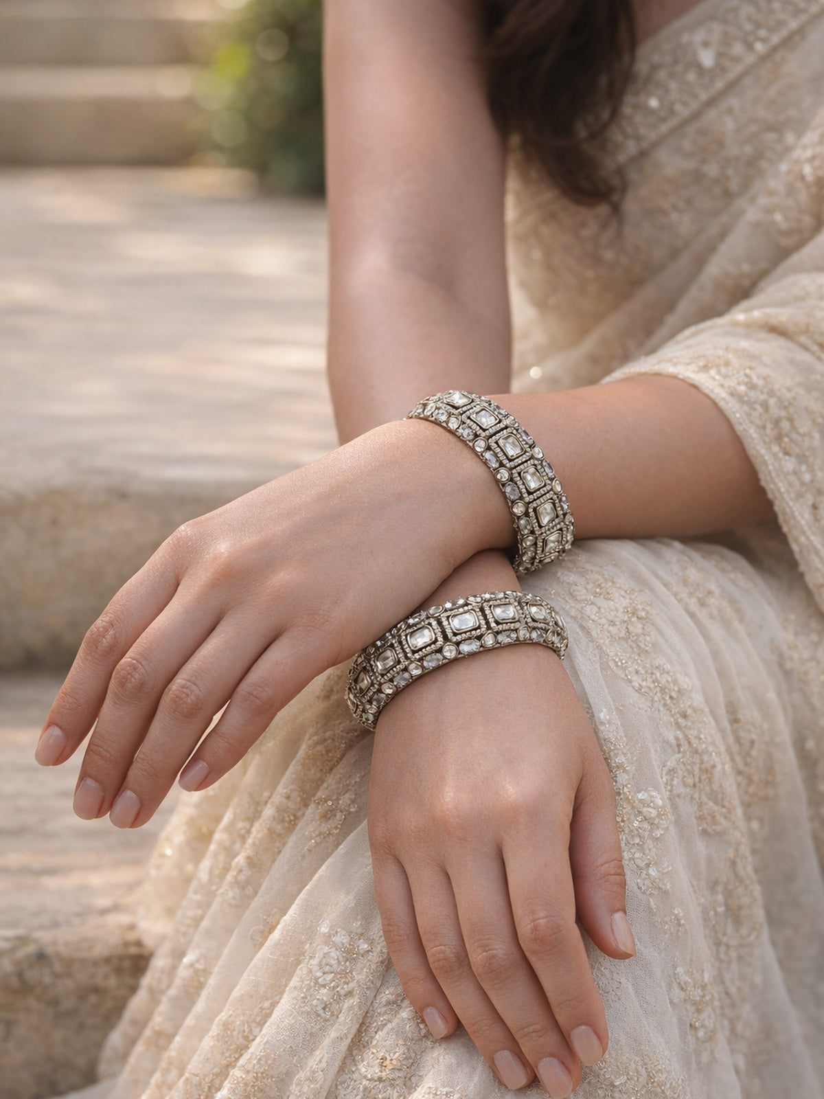 Vivaah Kundan Bangles in White and Antique Gold