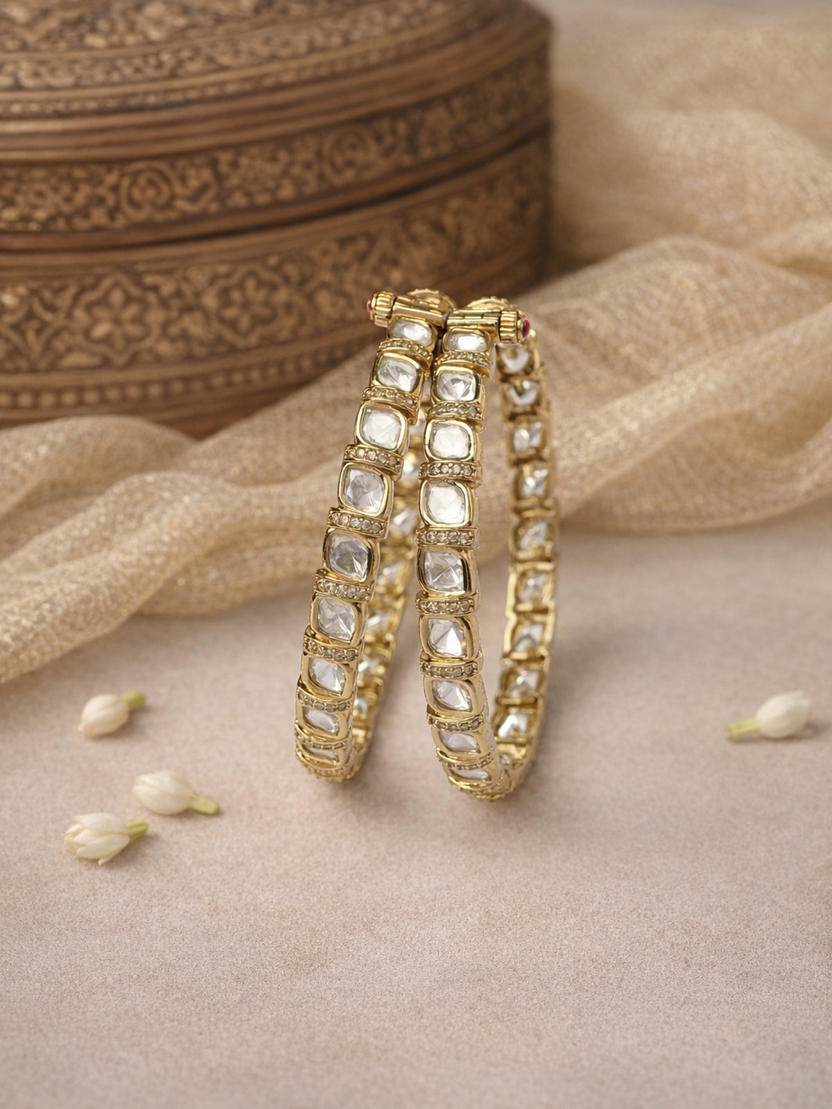 Yuvaani Kundan Bangles in White