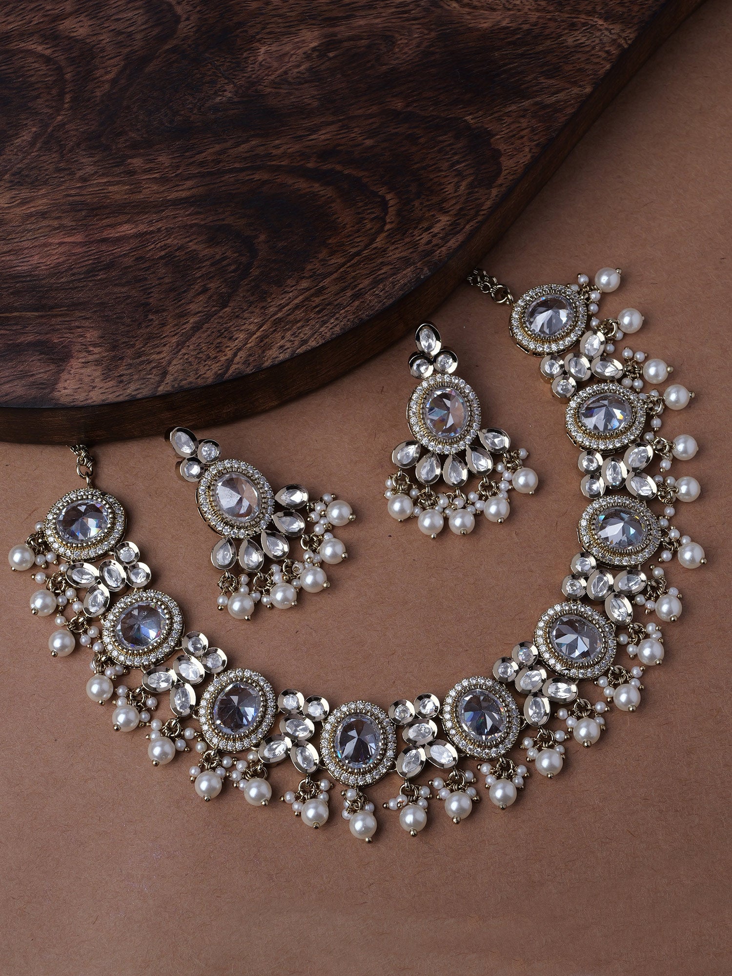 Zavira Kundan Necklace Set in White