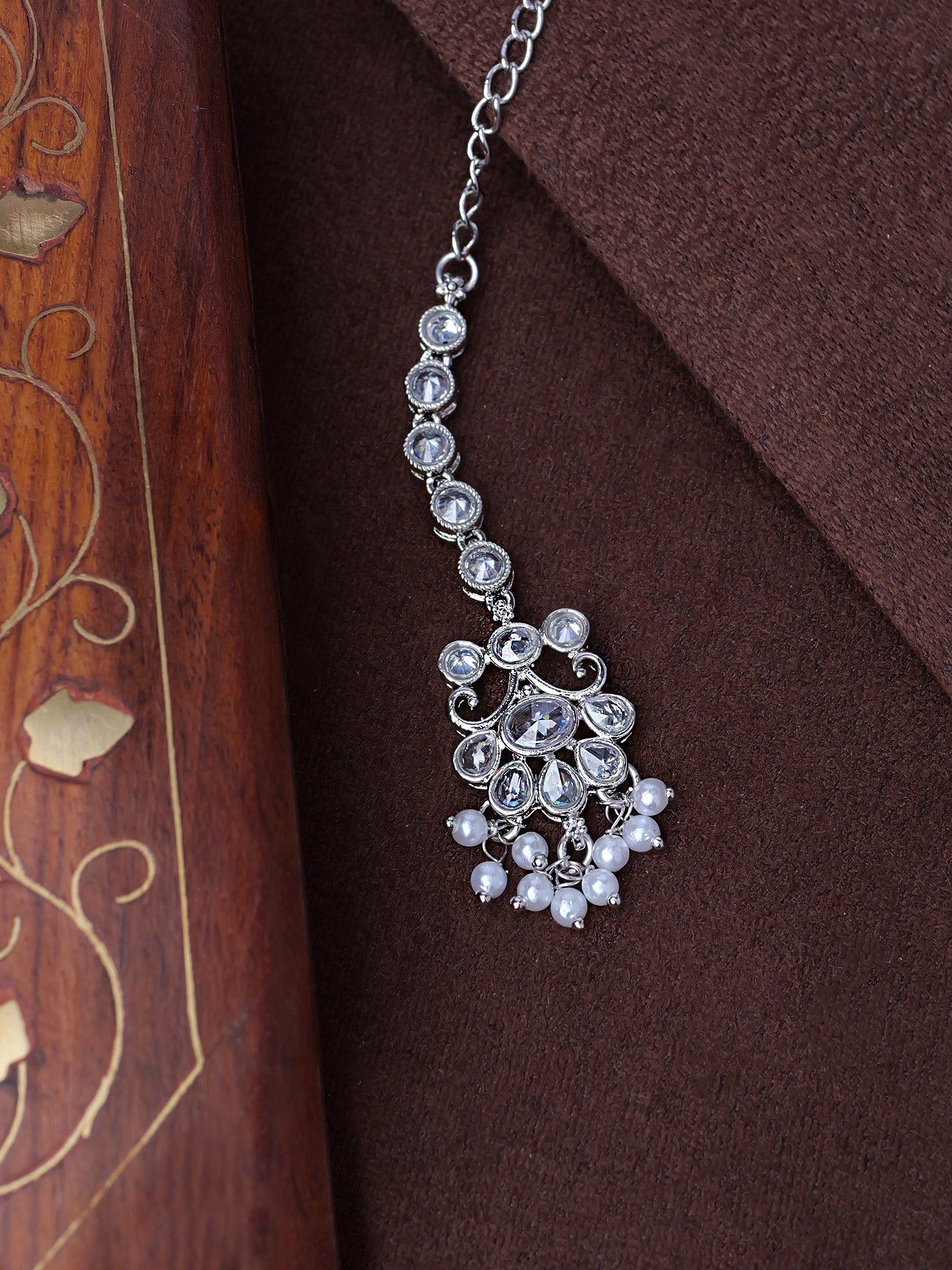 Zehra Maang Tikka in Rhodium