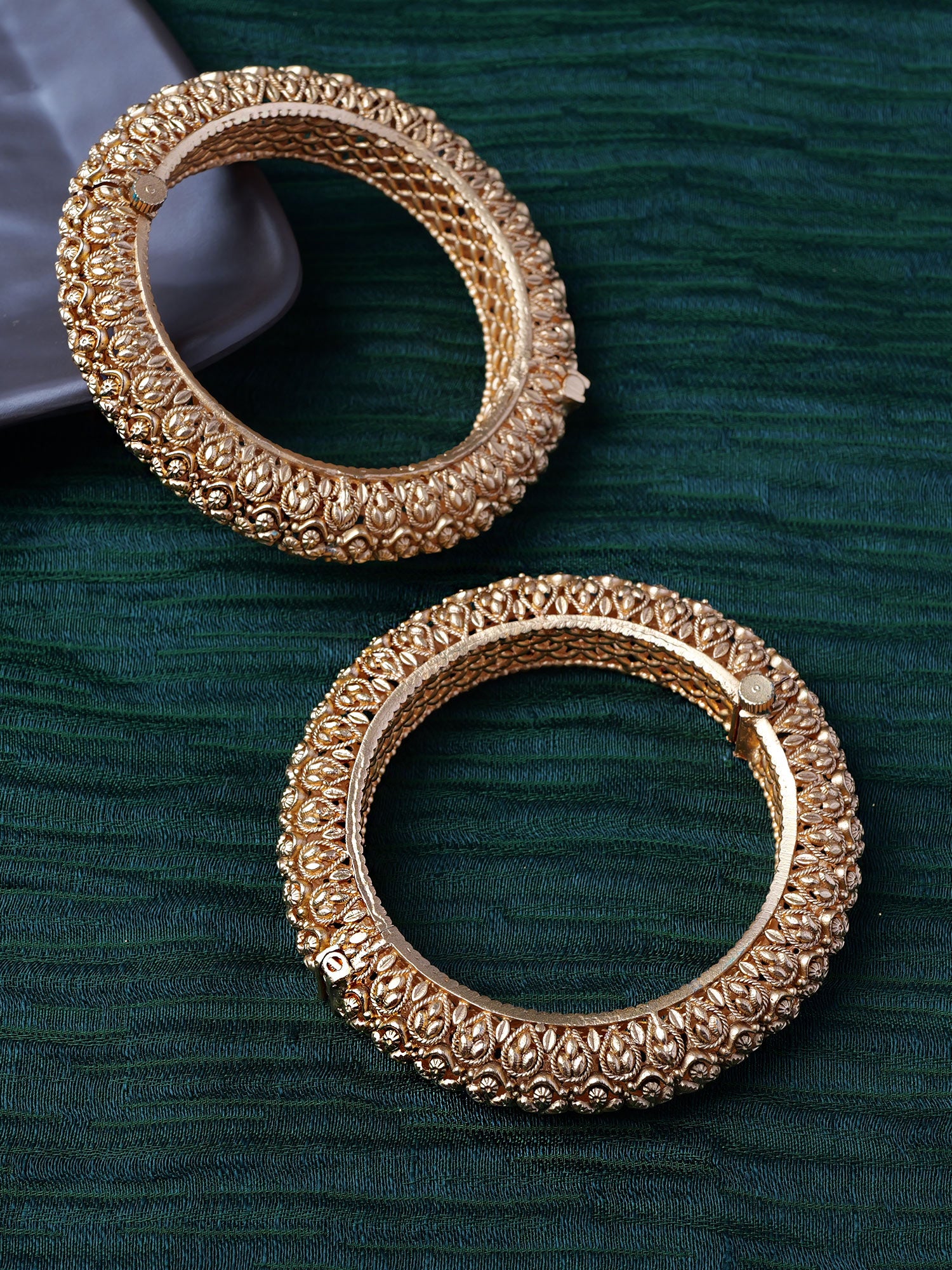 Ziya Classic Kada Bangles in Champagne