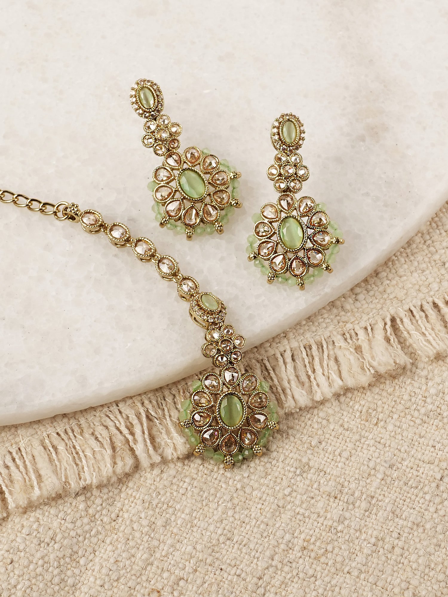 Zoha Bead Edge Earrings in Mint