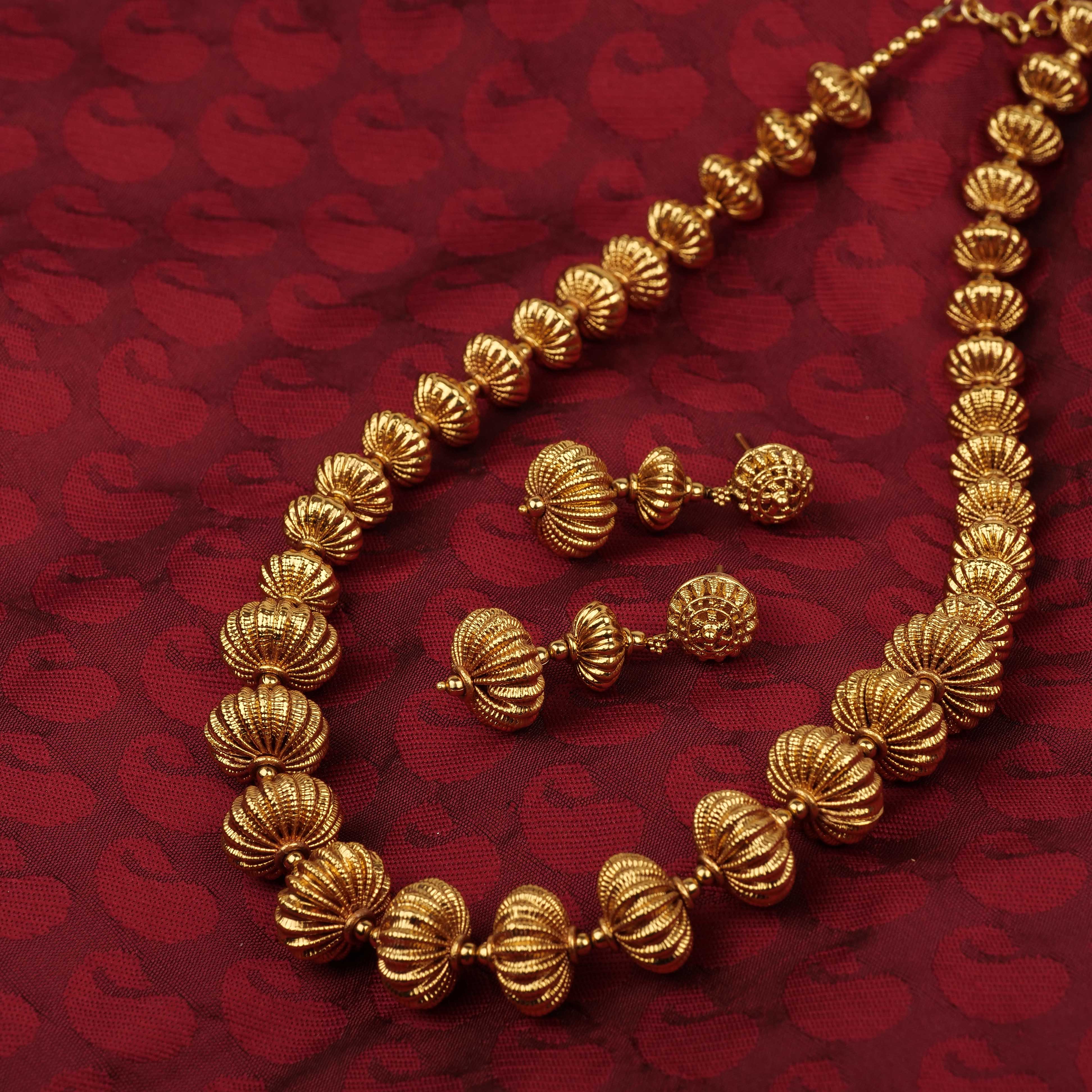 Mahika Indian Bead Chain Set