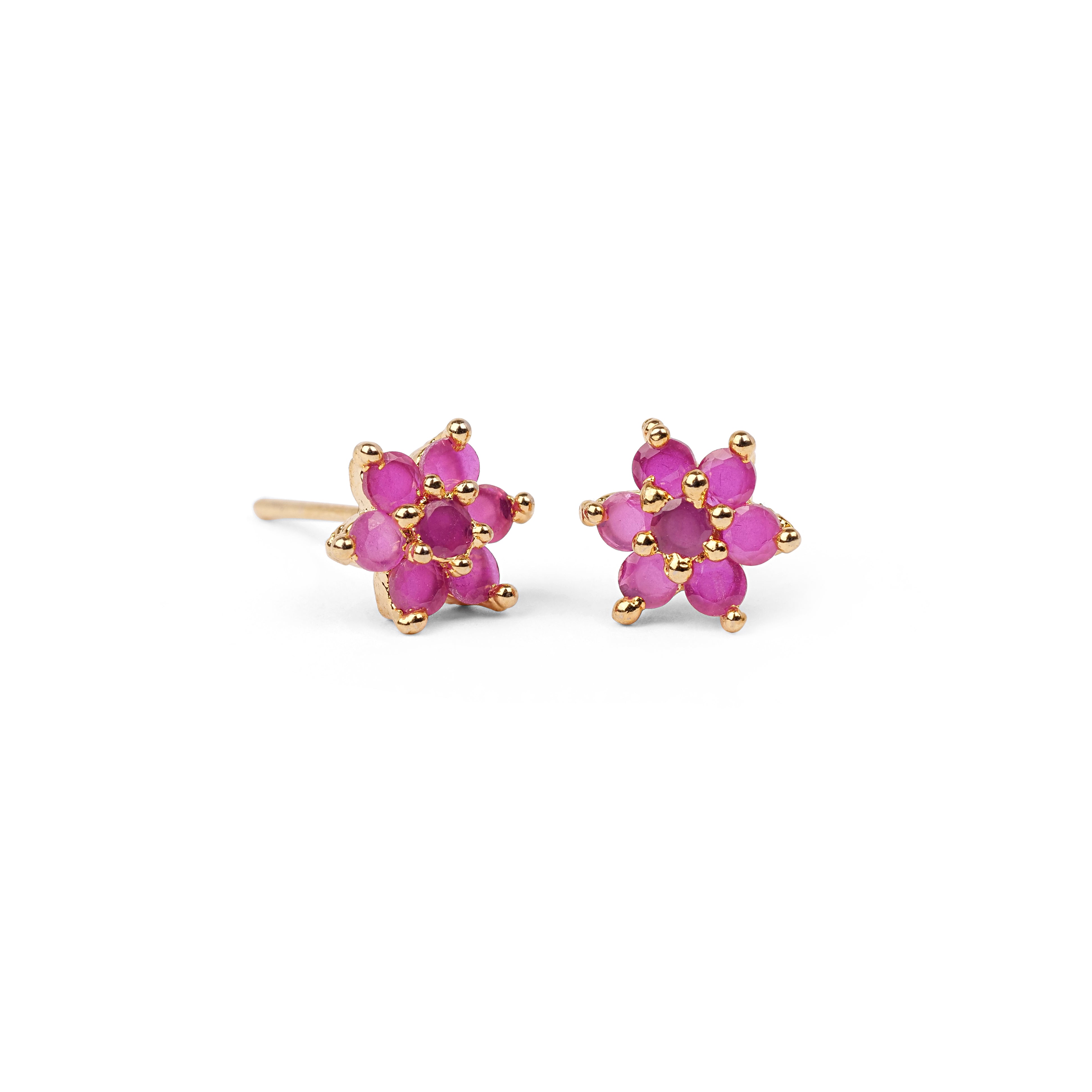 Clover Ear Studs in Ruby