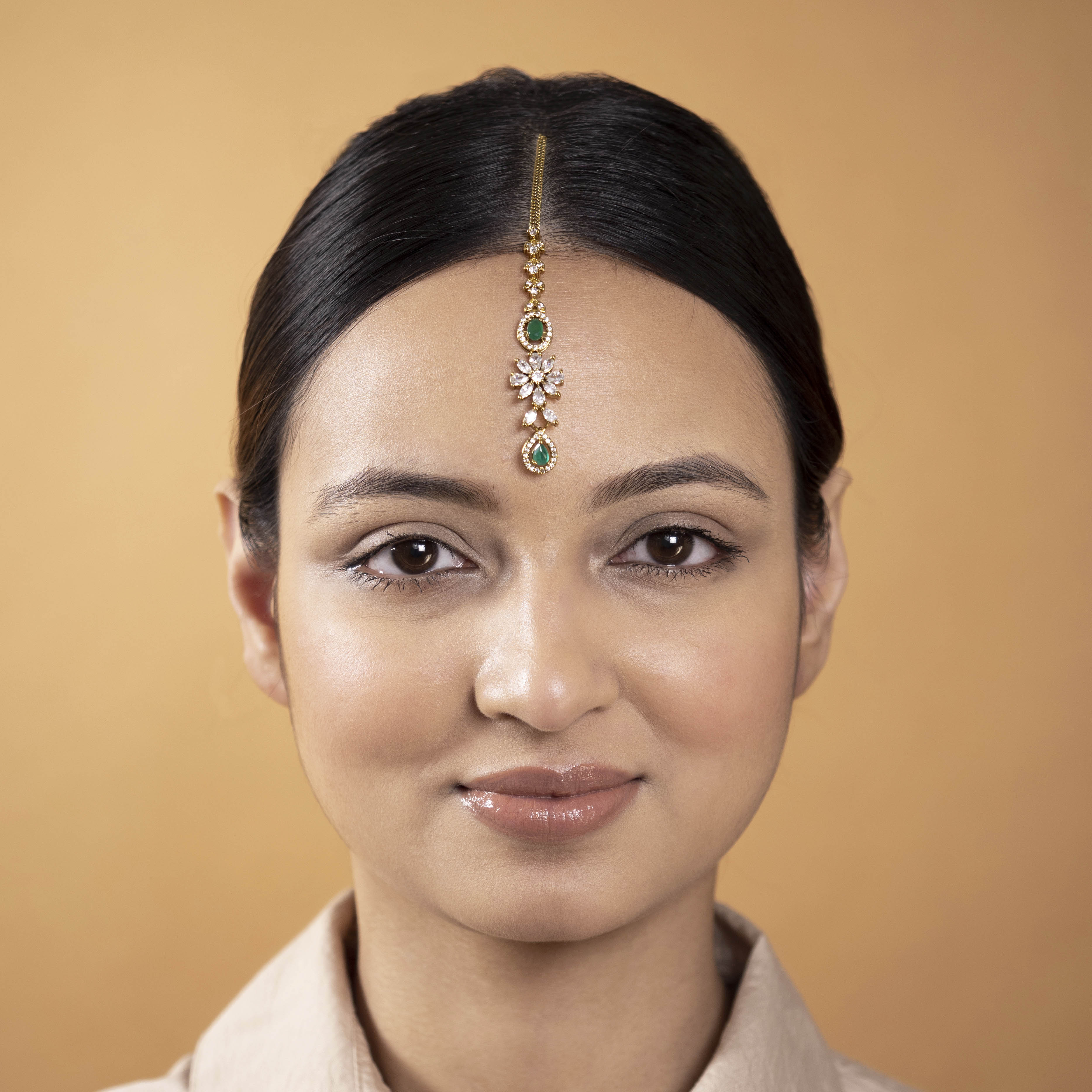 Floral Cubic Zirconia Maang Tikka in Green