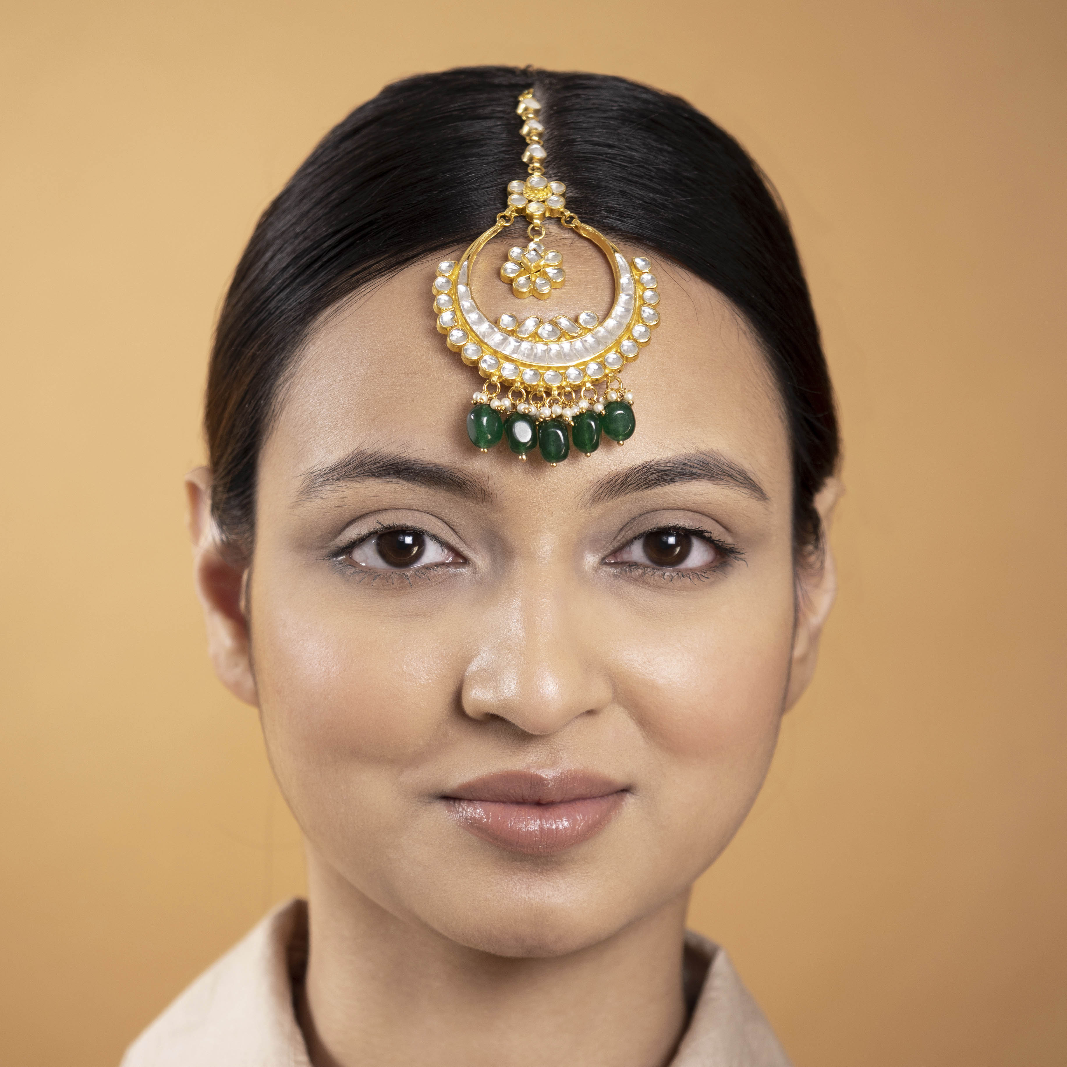 Devyani Kundan Tikka in Green