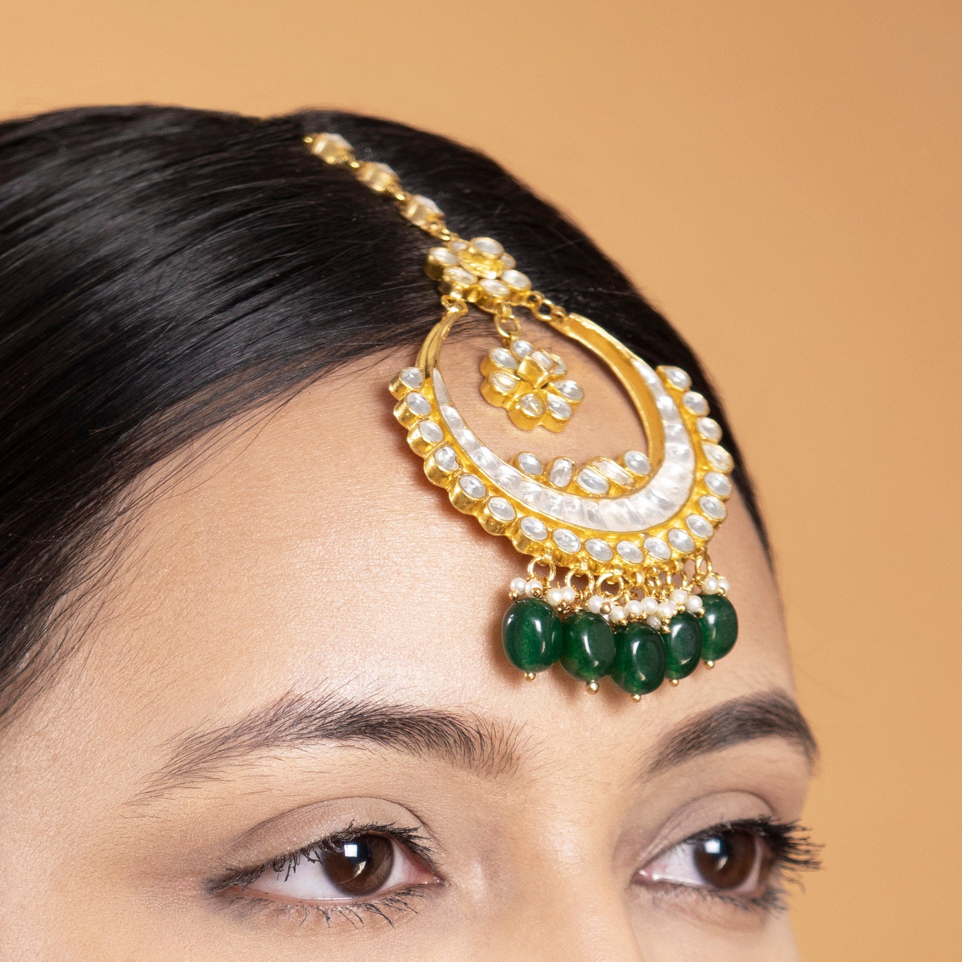 Devyani Kundan Tikka in Green