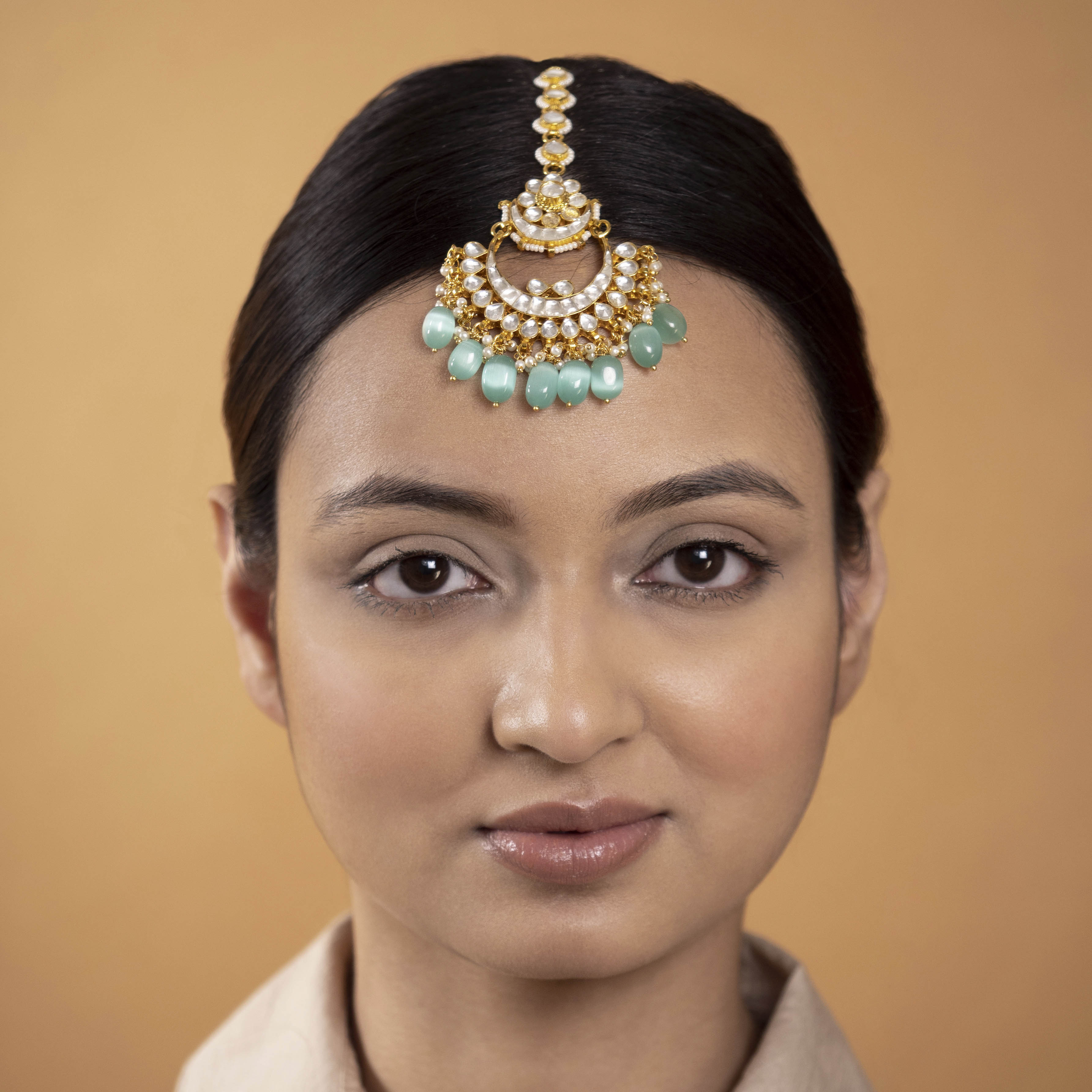 Livani Kundan Tikka in Mint