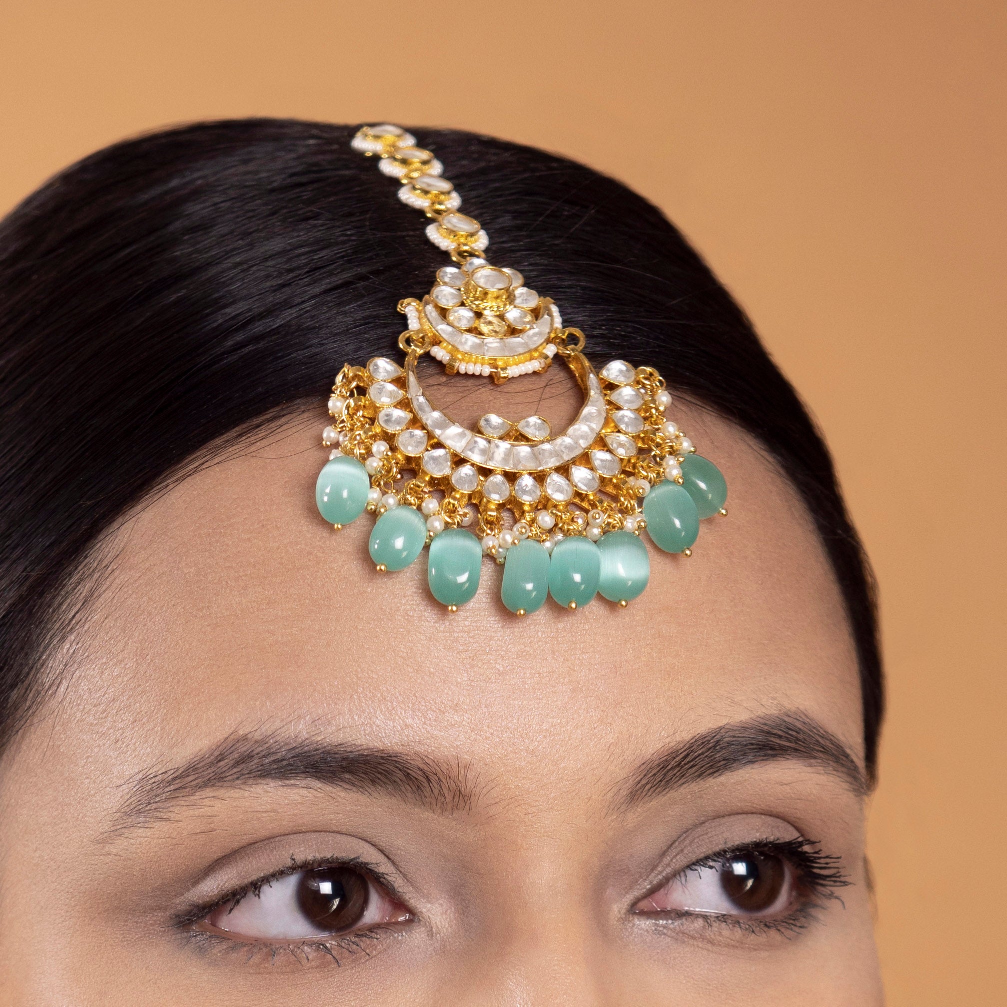 Livani Kundan Tikka in Mint