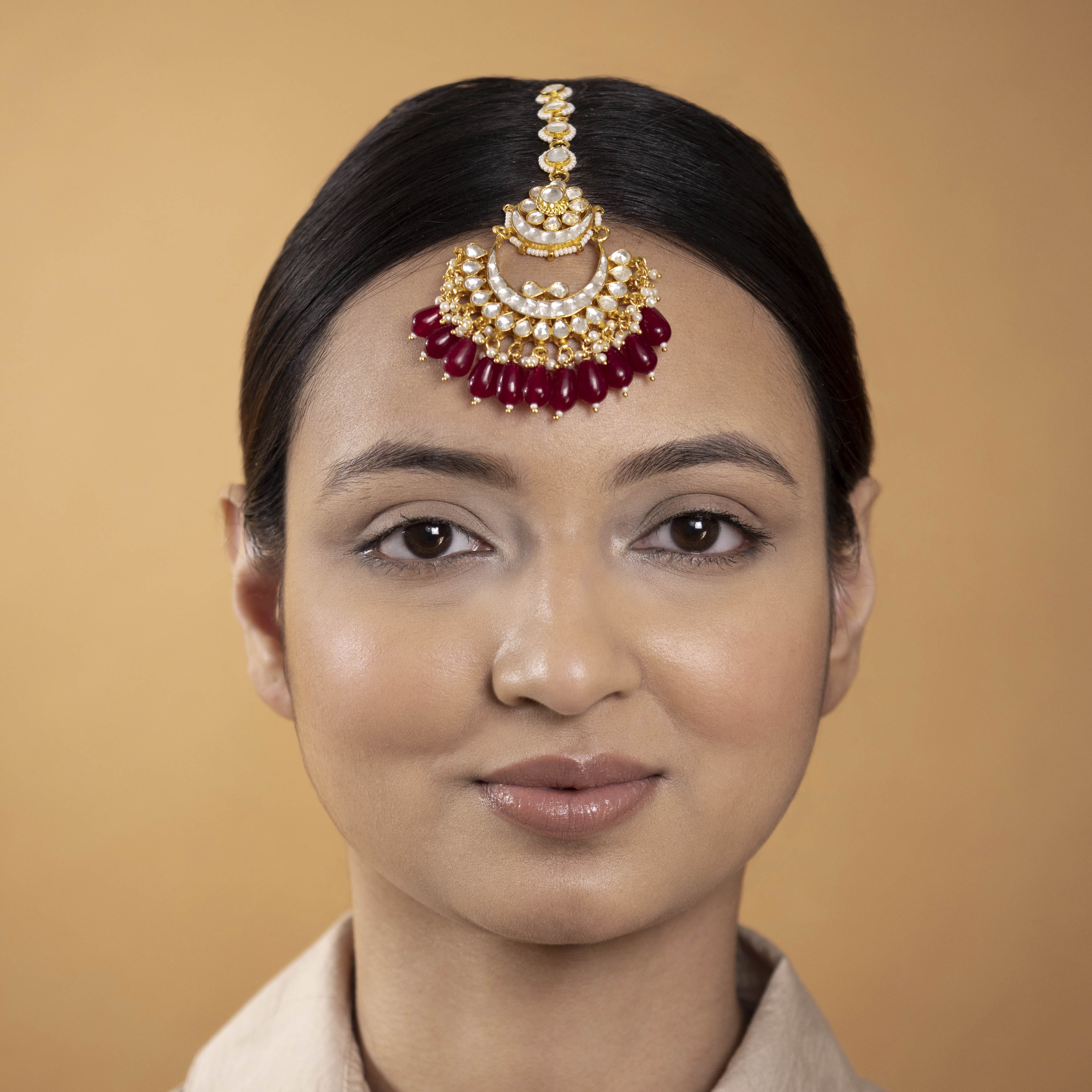 Livani Kundan Tikka in Maroon