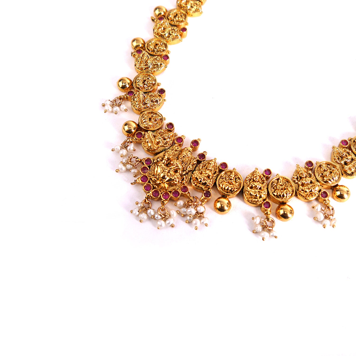 Goddess Round Necklace Set in Ruby and Pearl