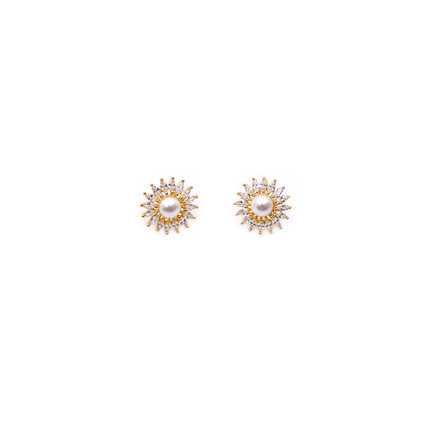 Starlight Cubic Zirconia Studs in Pearl