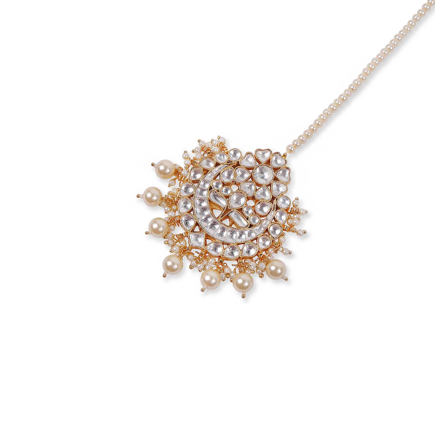 Sayona Kundan Tikka in Pearl