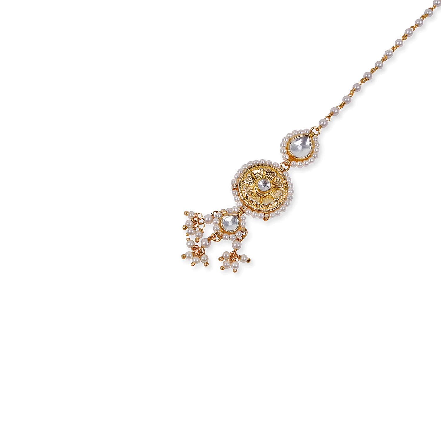 Naavya Kundan and Pearl Necklace Set