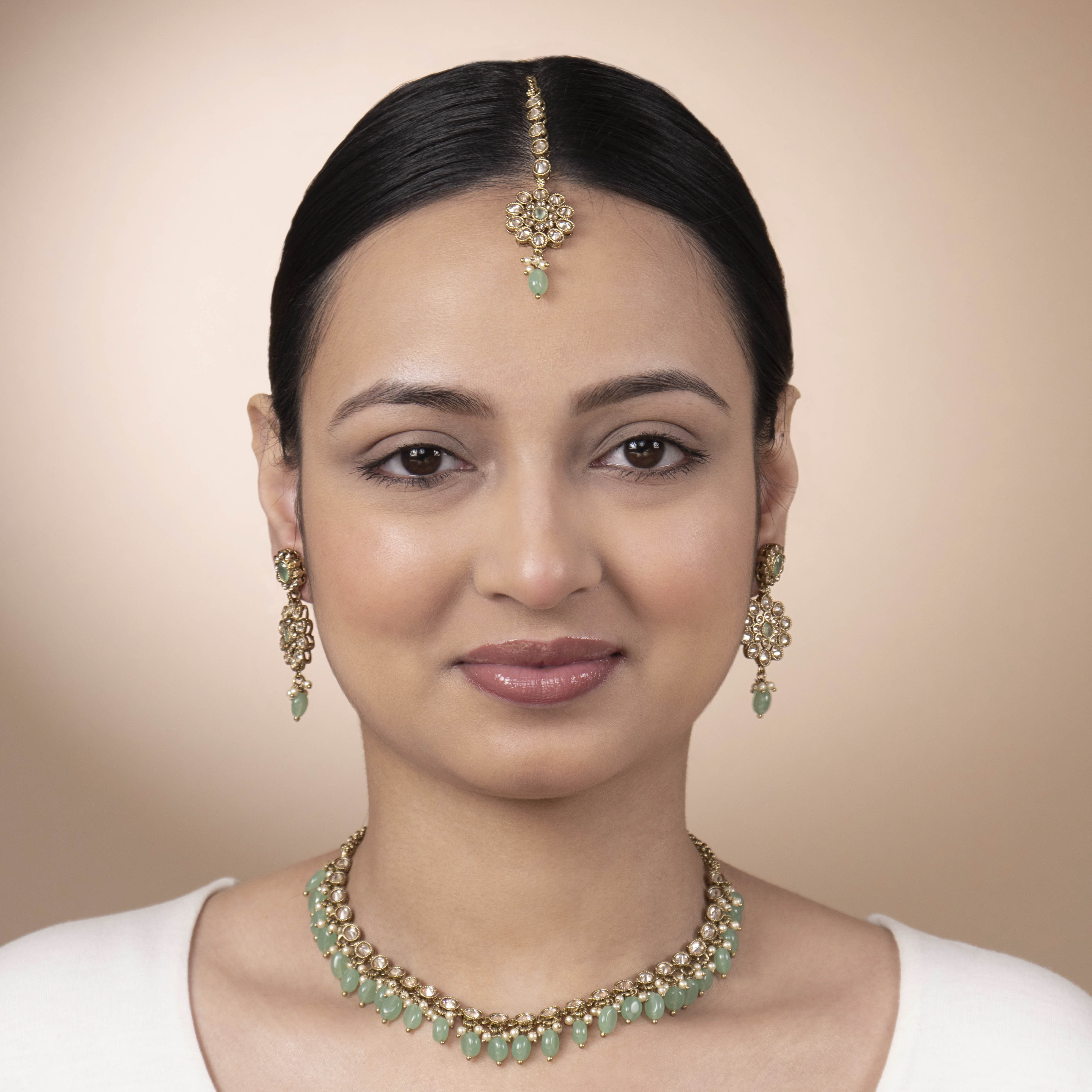 Florina Necklace Set in Mint