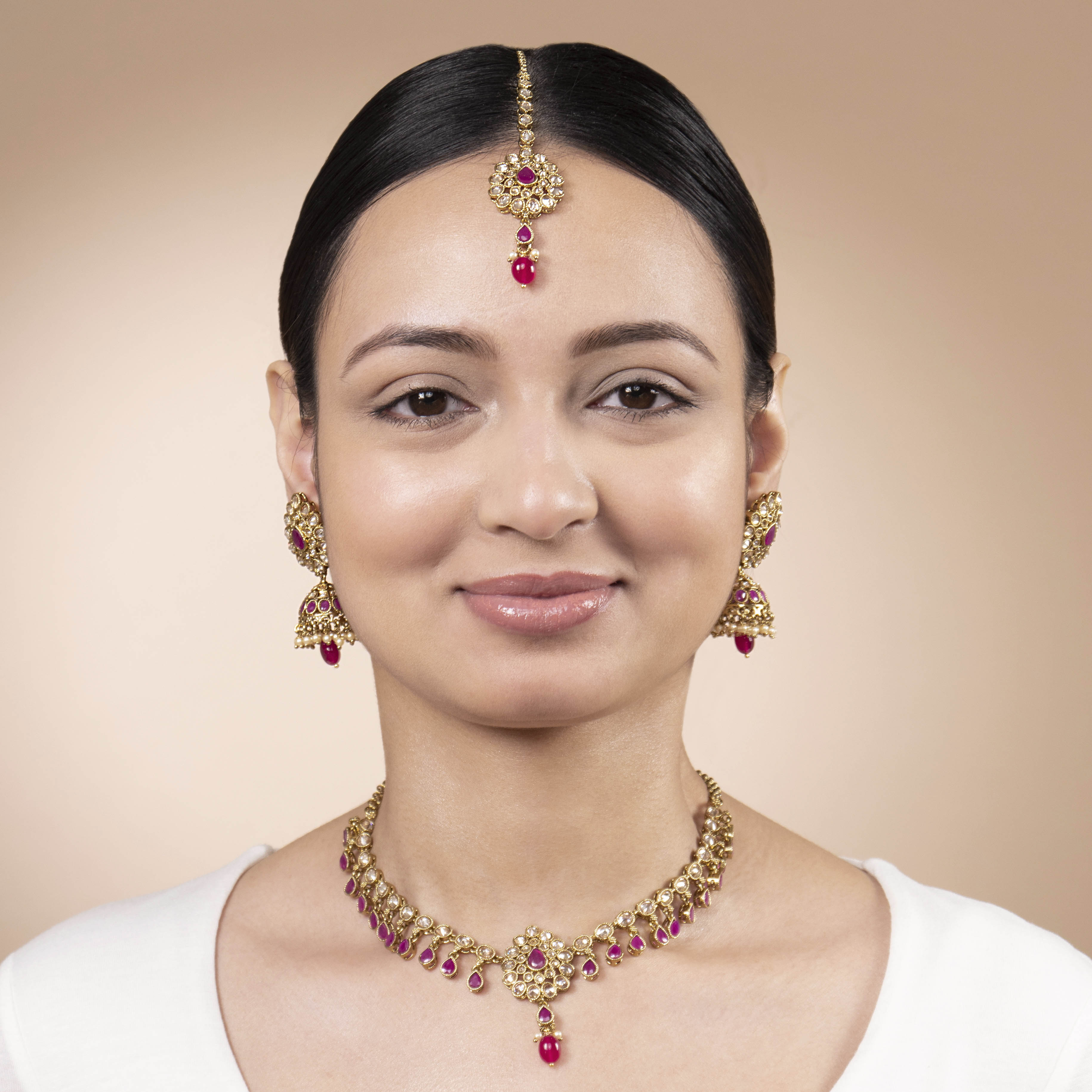 Teardrop Trinkets Necklace Set in Ruby