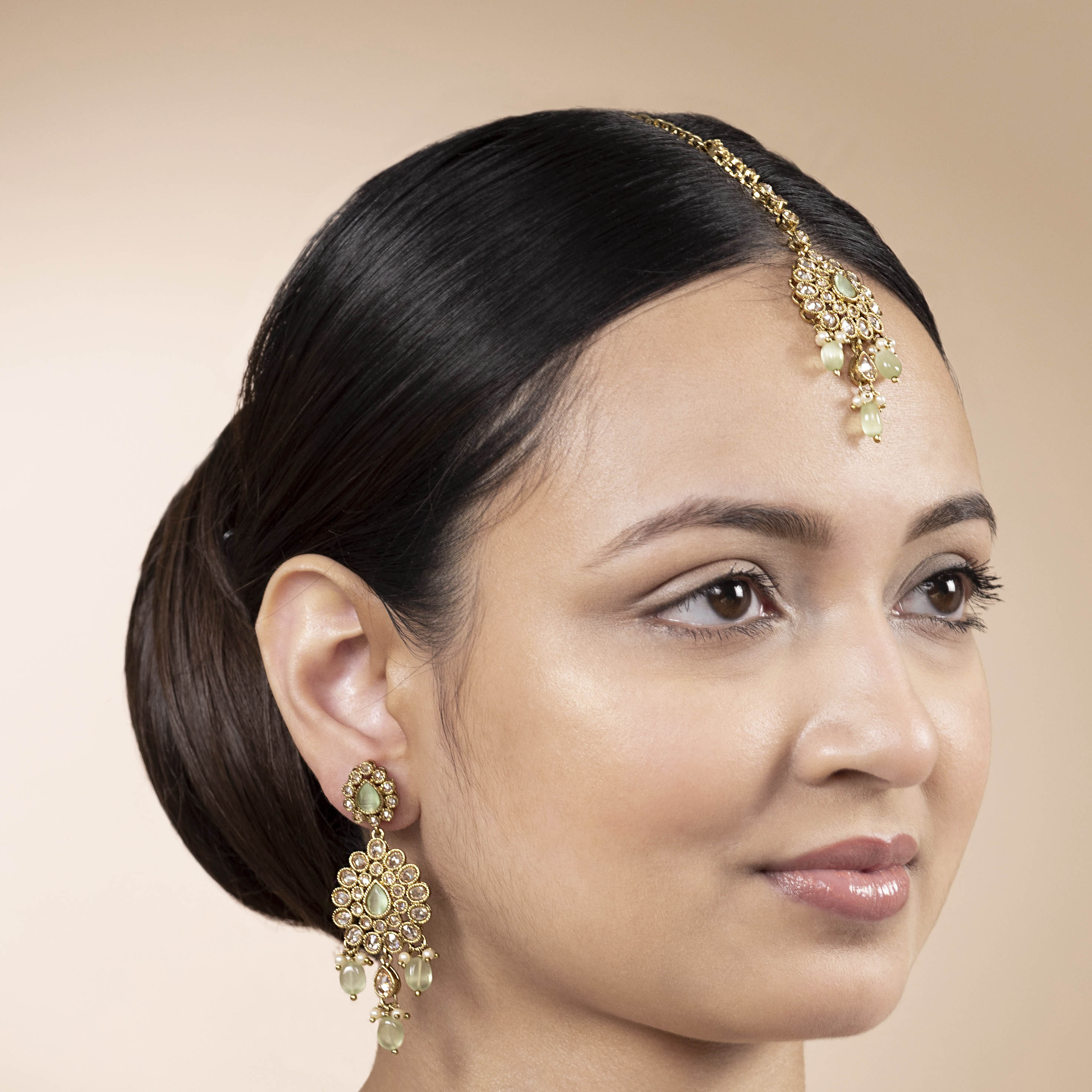 Nilima Necklace Set in Mint