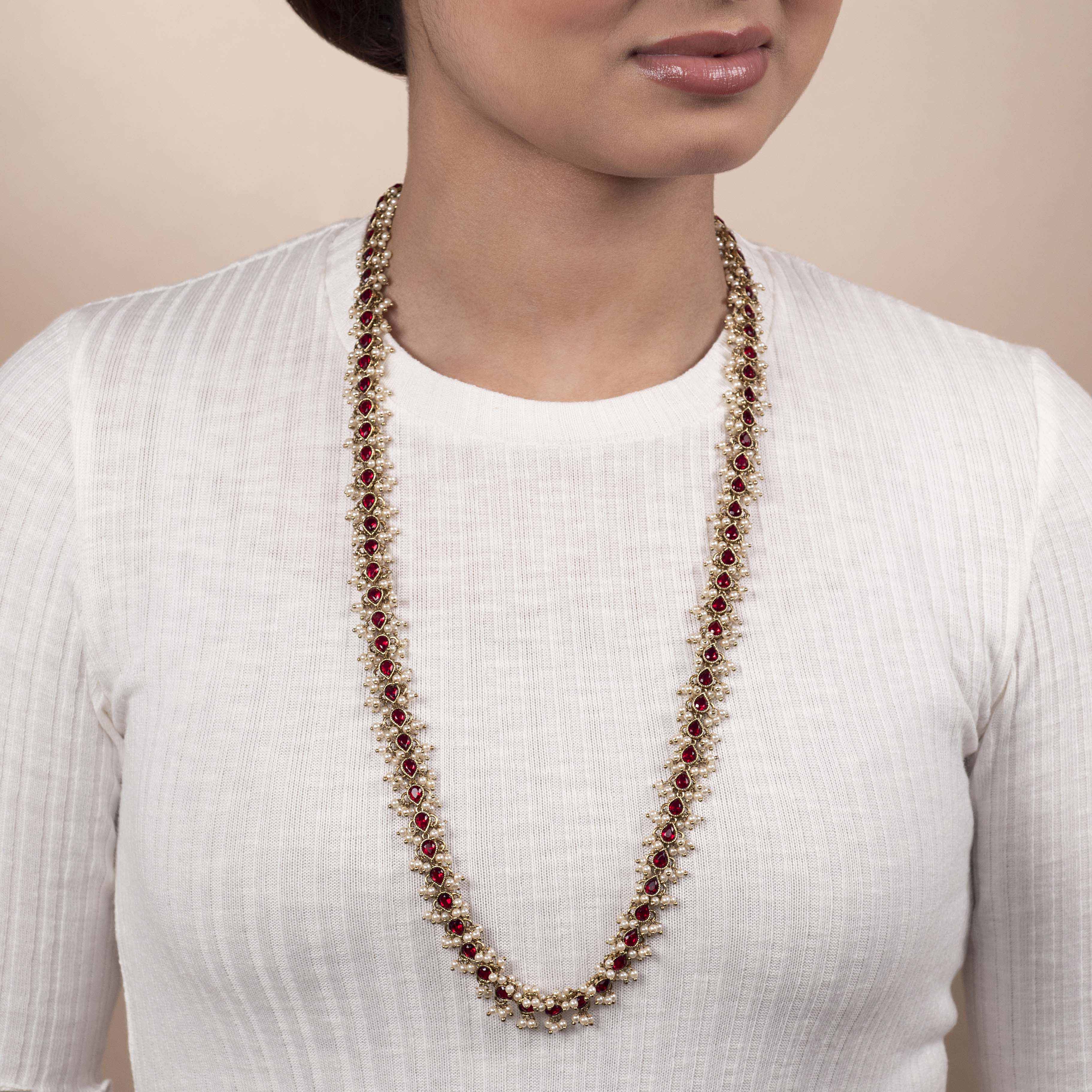 Adhira Pearl Cluster Long Chain in Maroon