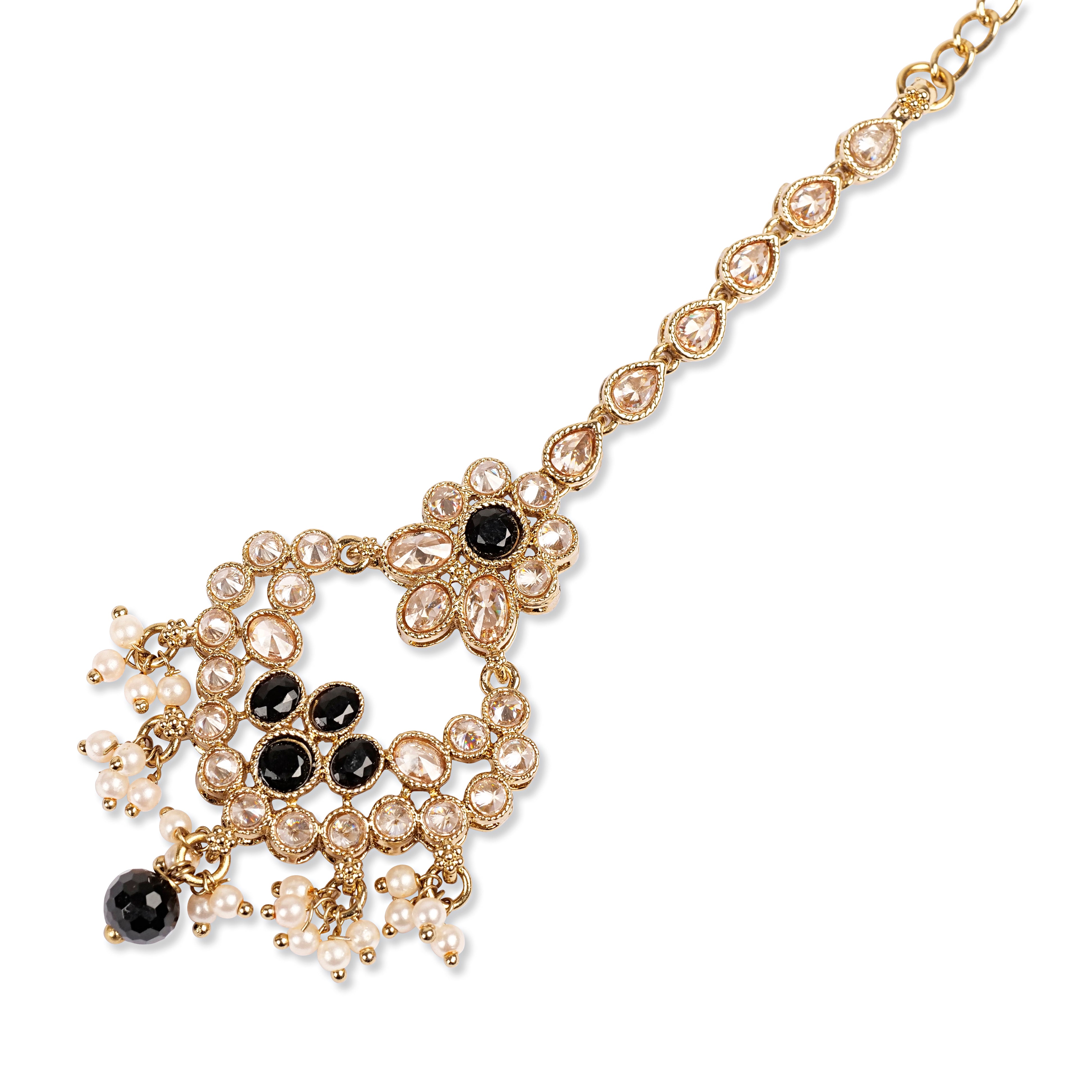 Rhea Maang Tikka in Black