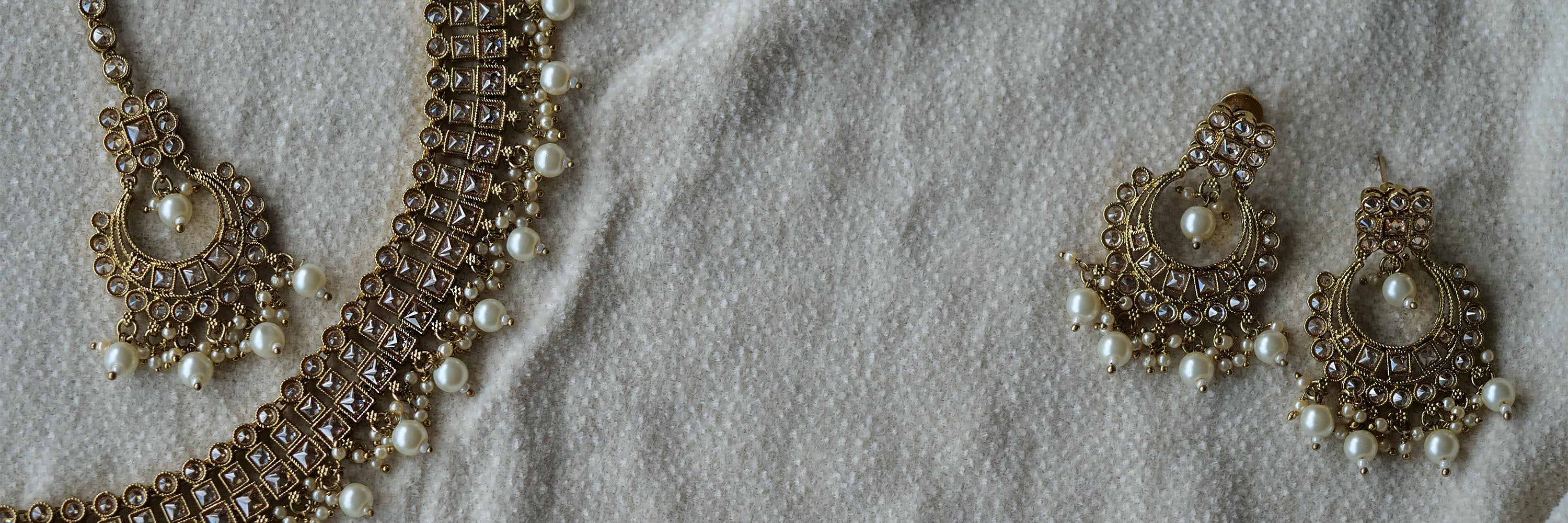 Antique Necklace Sets