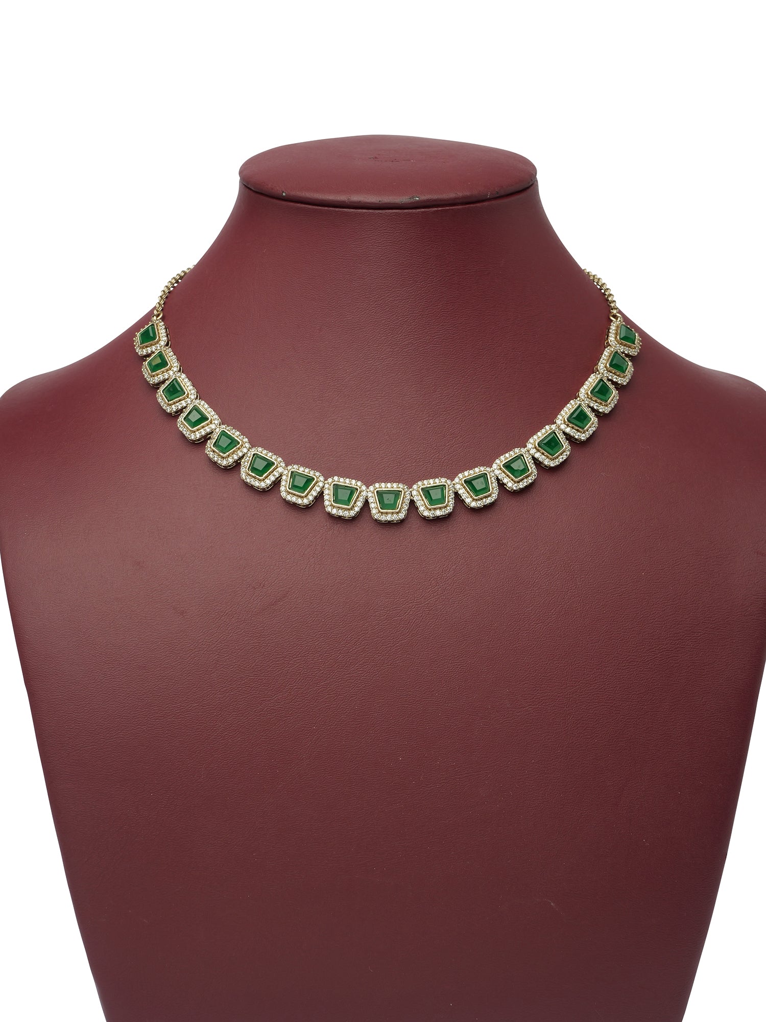 Aarini Simple Necklace Set in Green and Antique Gold