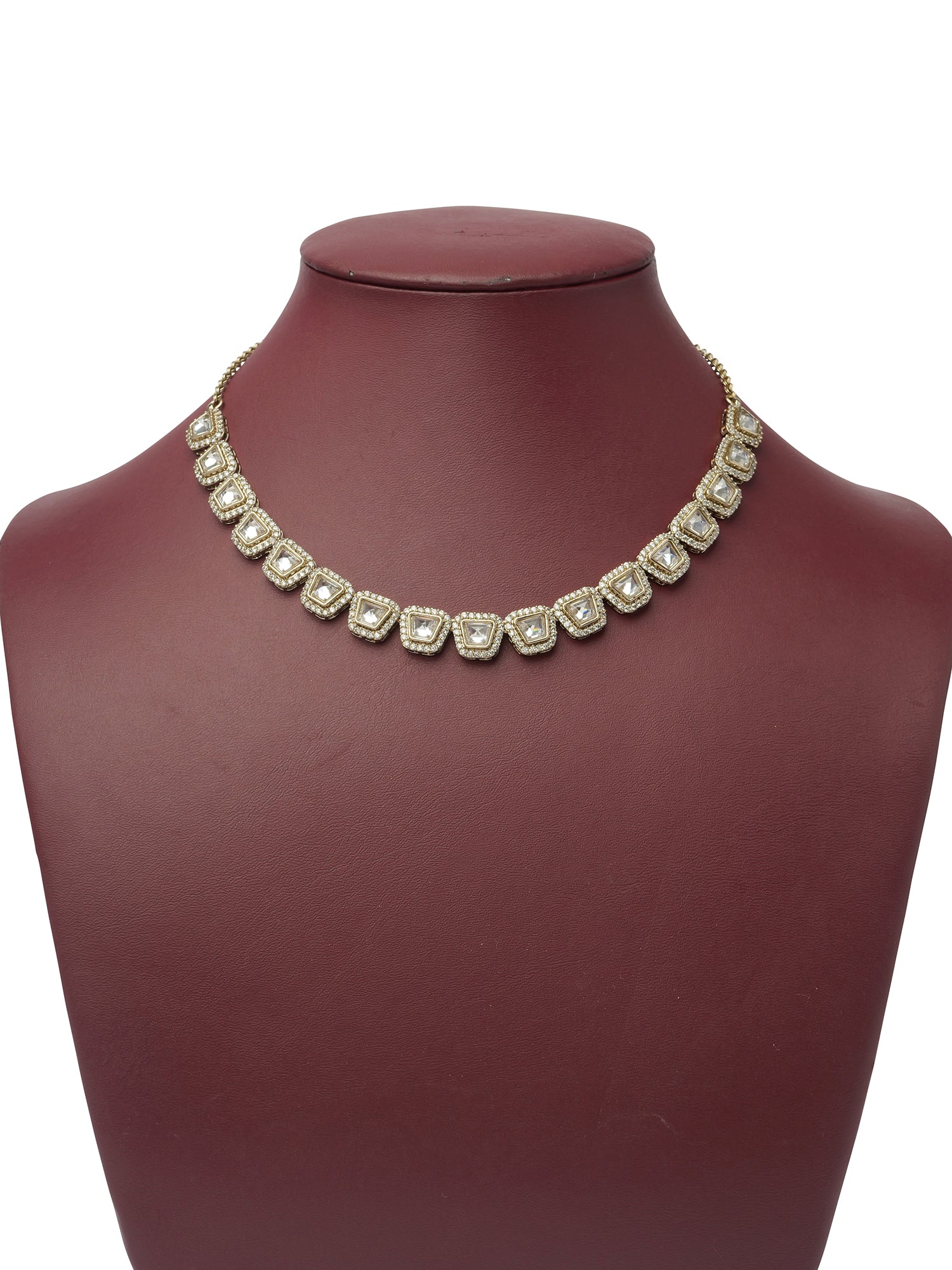 Aarini Simple Necklace Set in White and Antique Gold