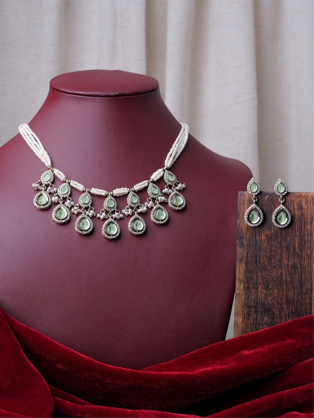 Akshara Kundan Necklace Set in Mint