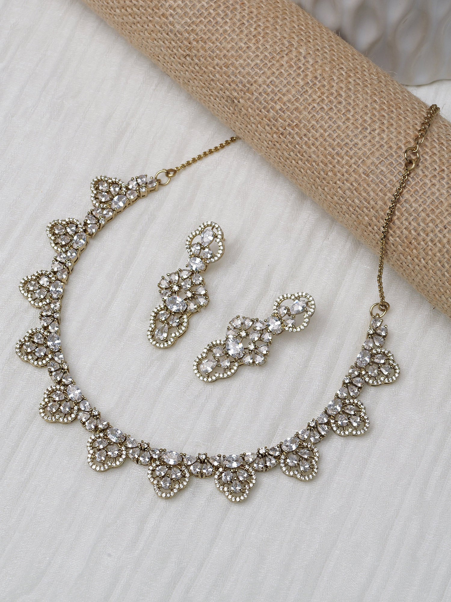 Amaris Cubic Zirconia Necklace Set in White